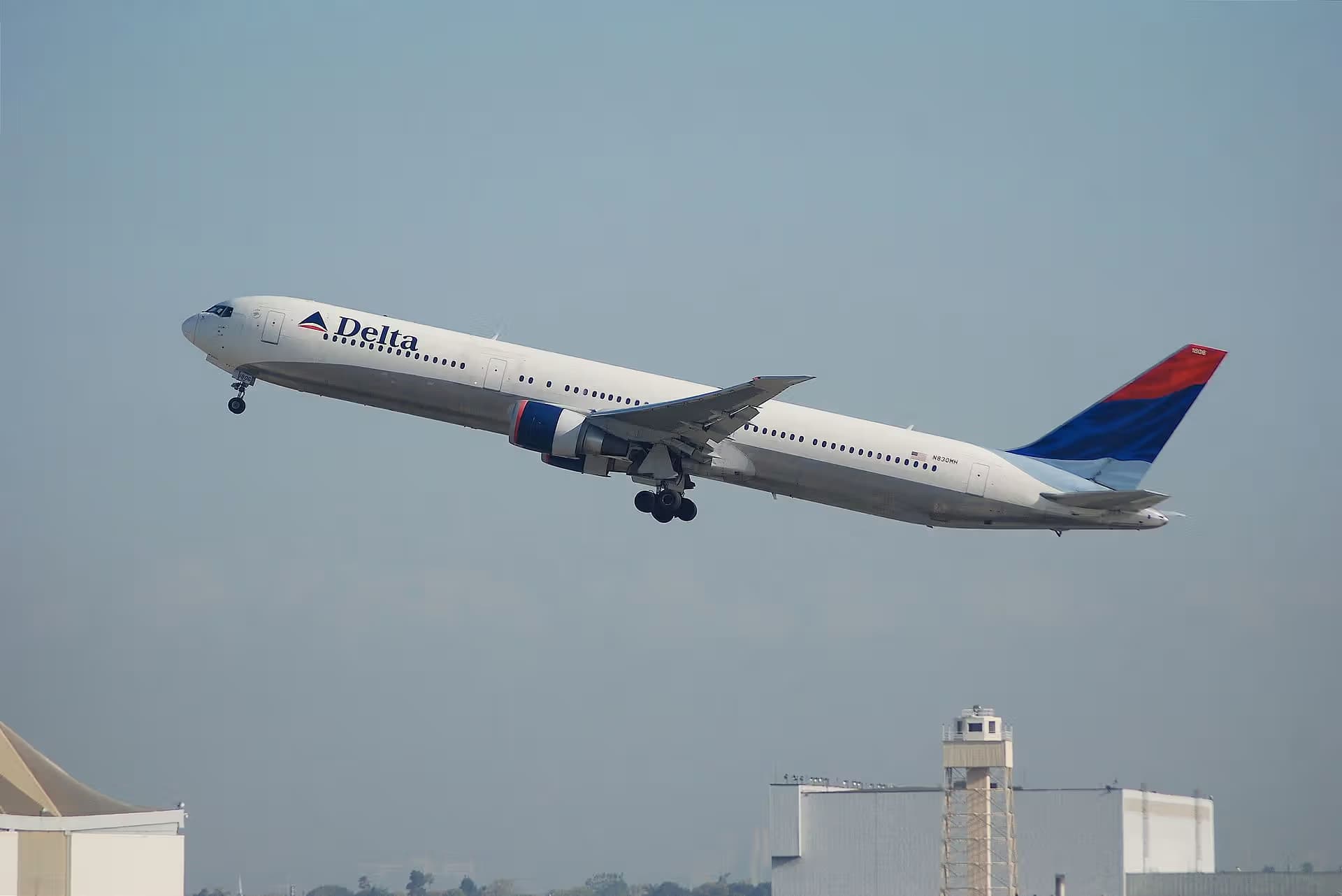 N830MH — Boeing