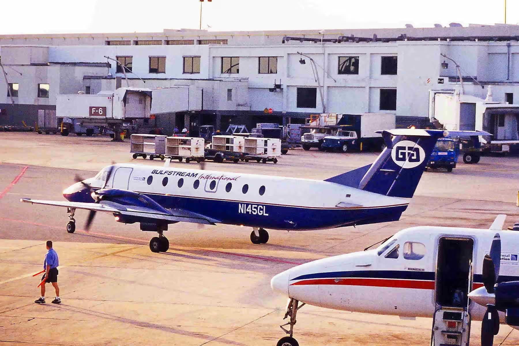 N145GL — Gulfstream