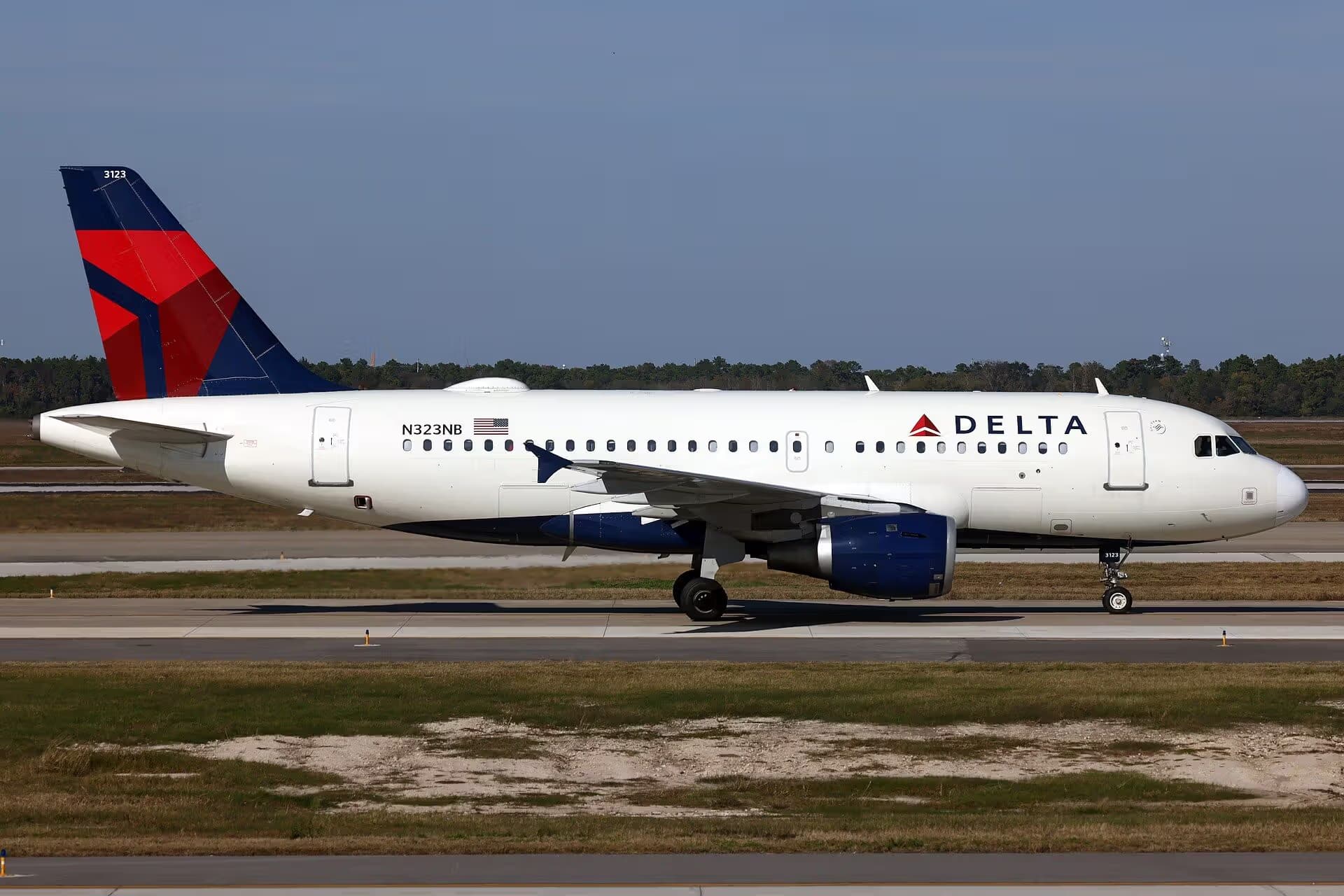 N323NB — Airbus