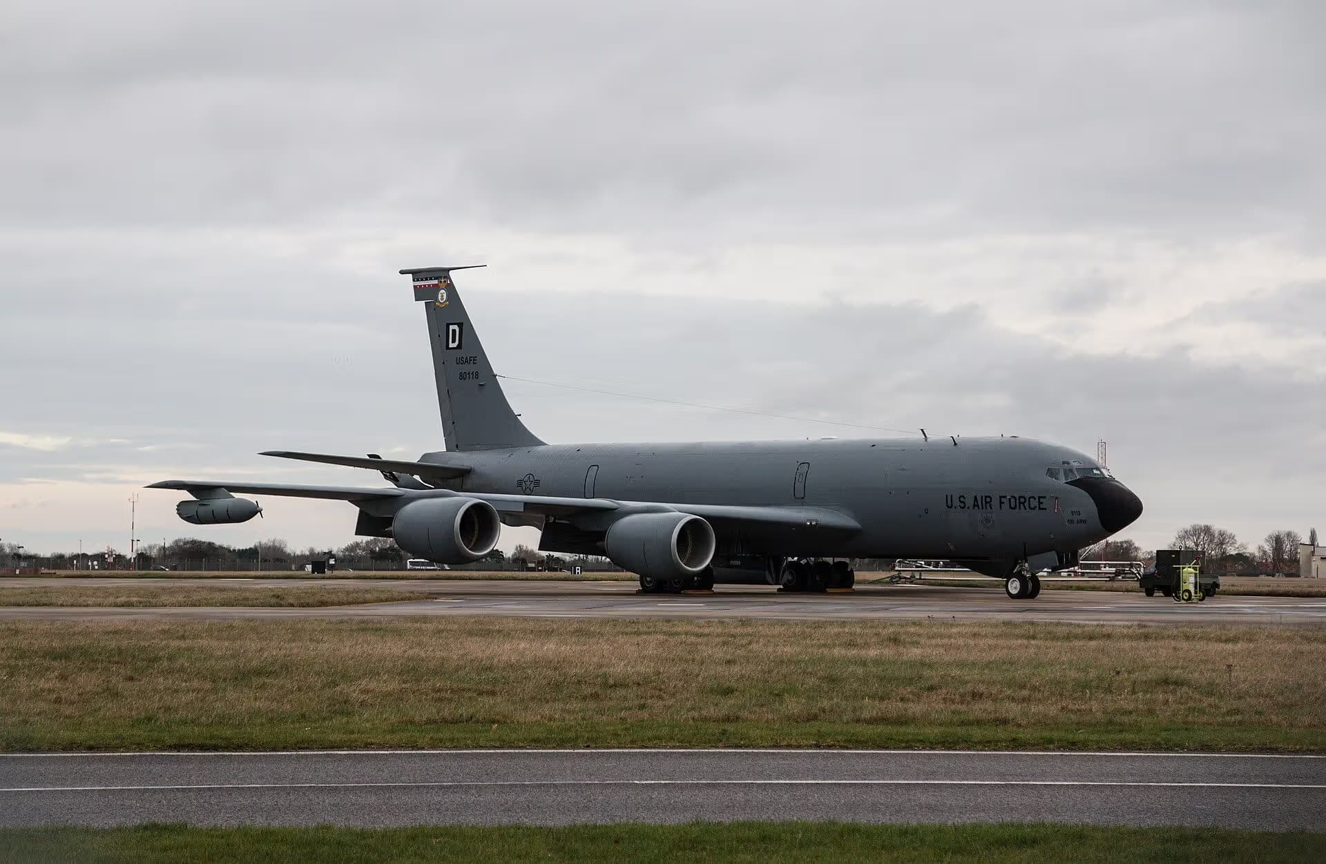 Unidentified — Boeing