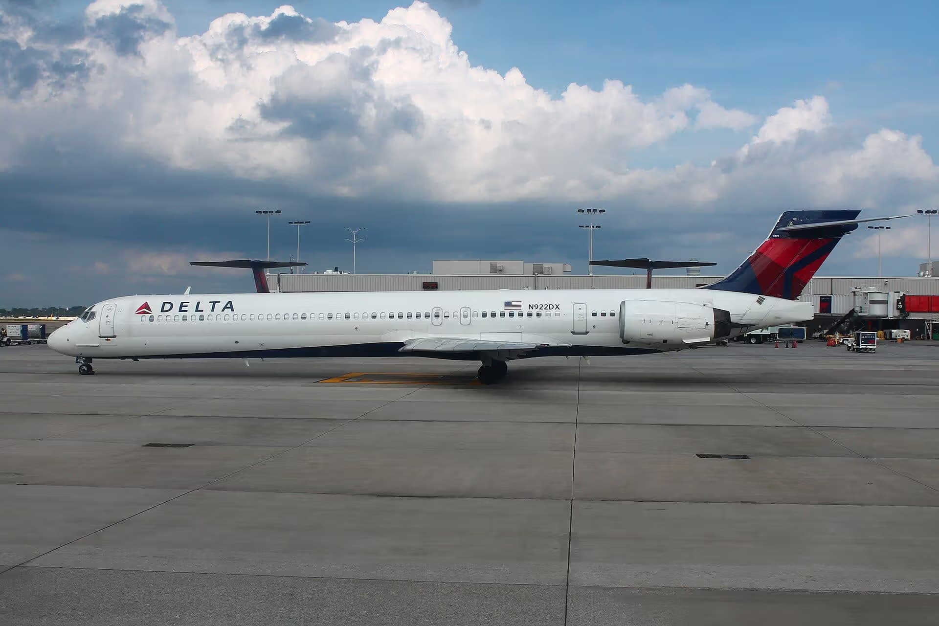 N922DX — Douglas