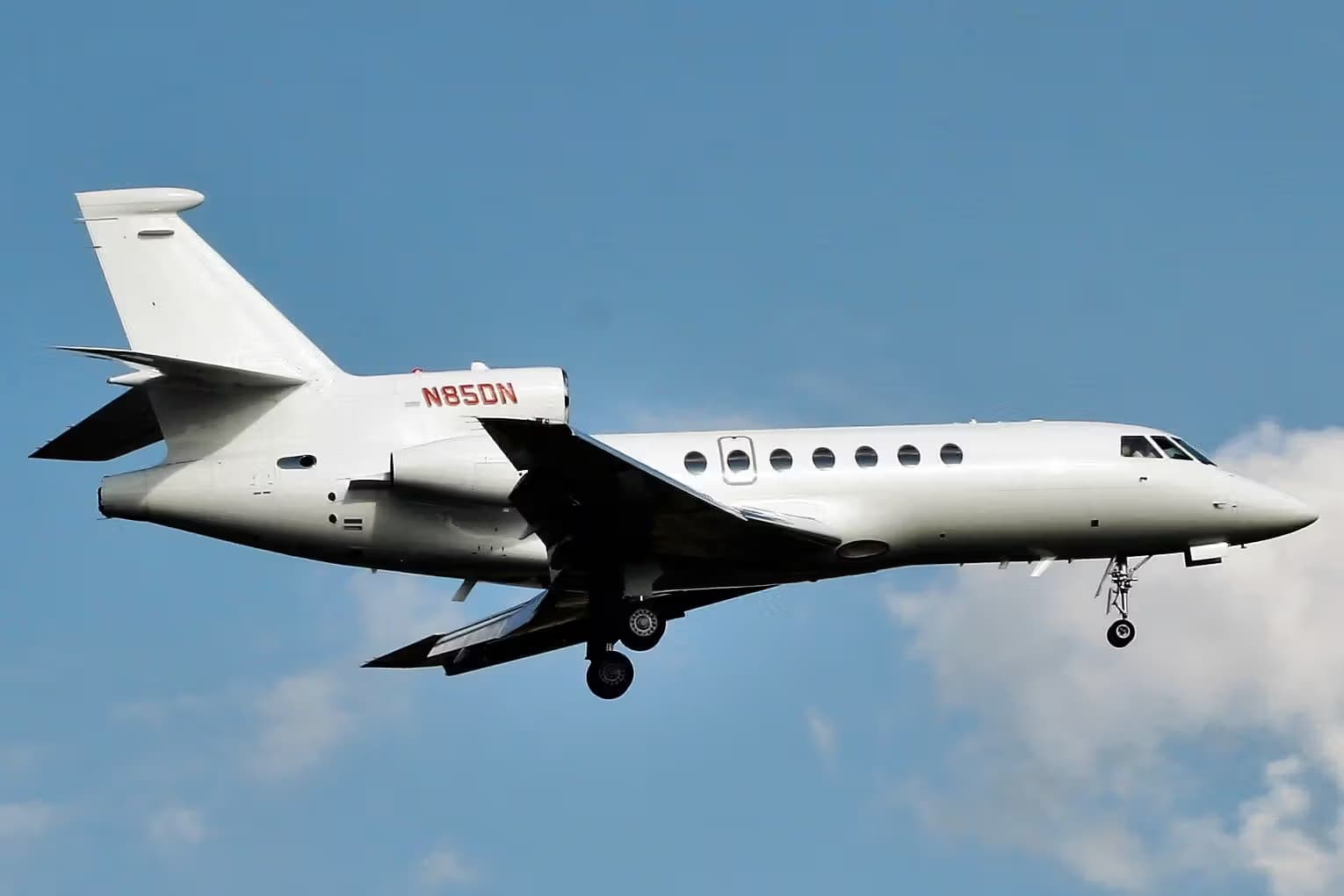 N85DN — Business jet