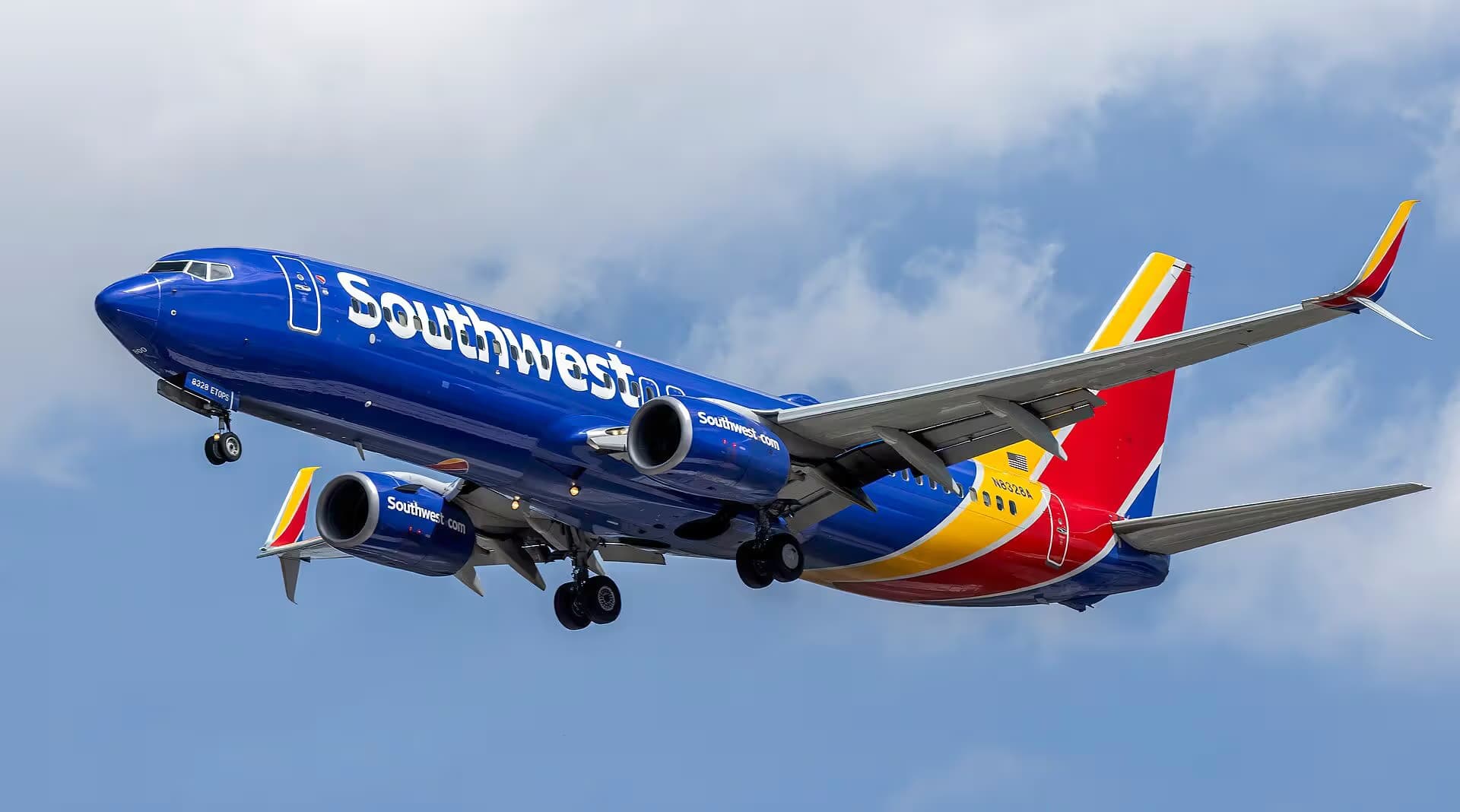 N8328A — Boeing