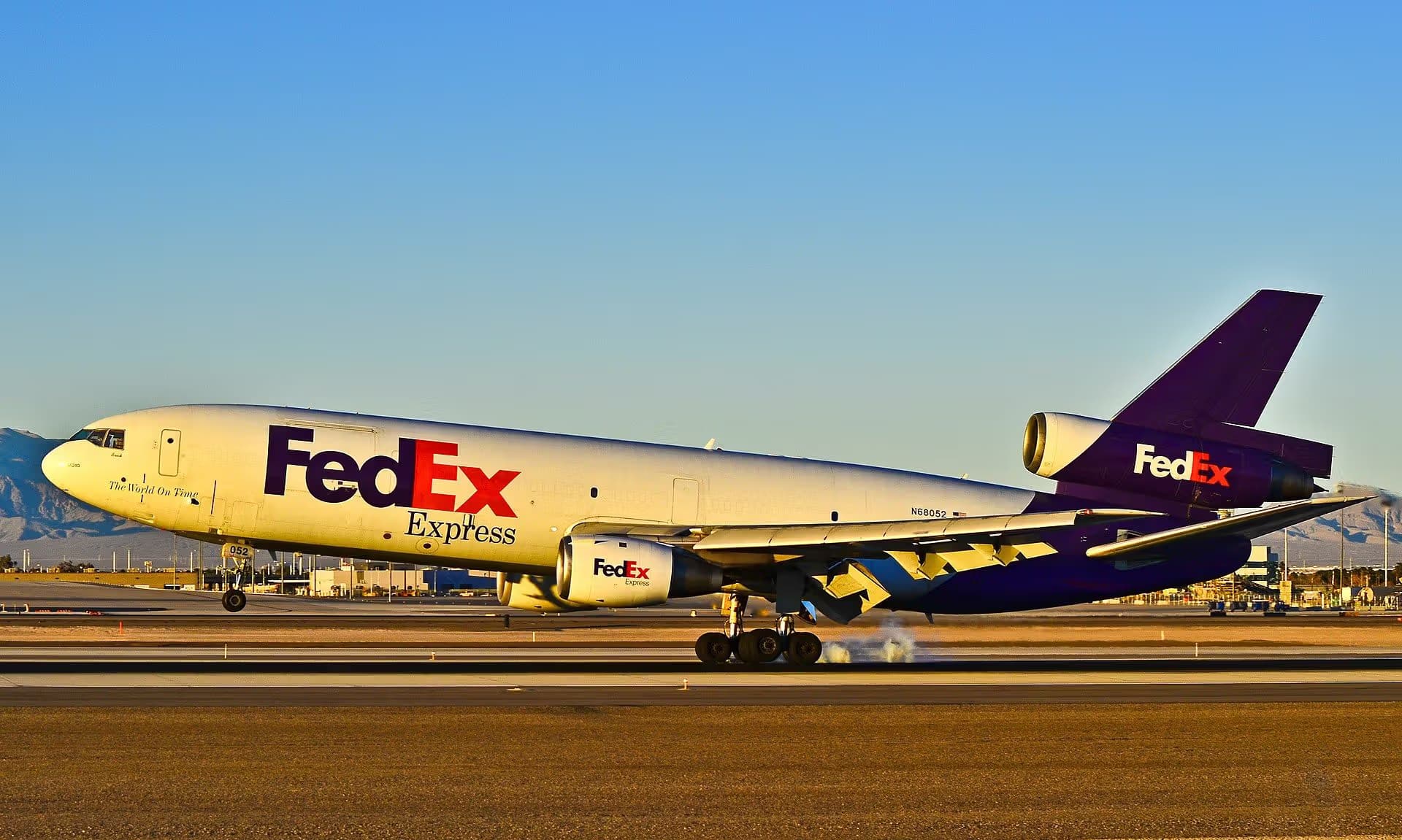N68052 — Aircraft