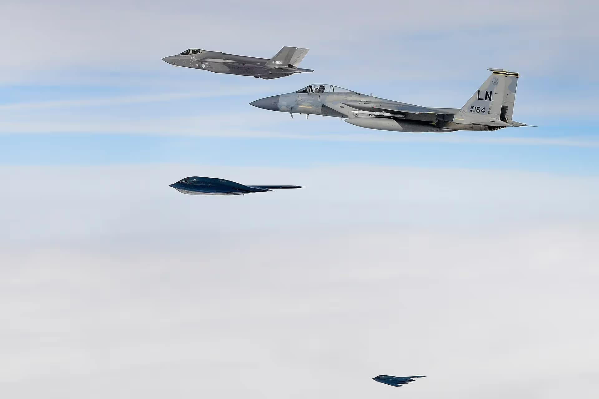 Unidentified — Aircraft