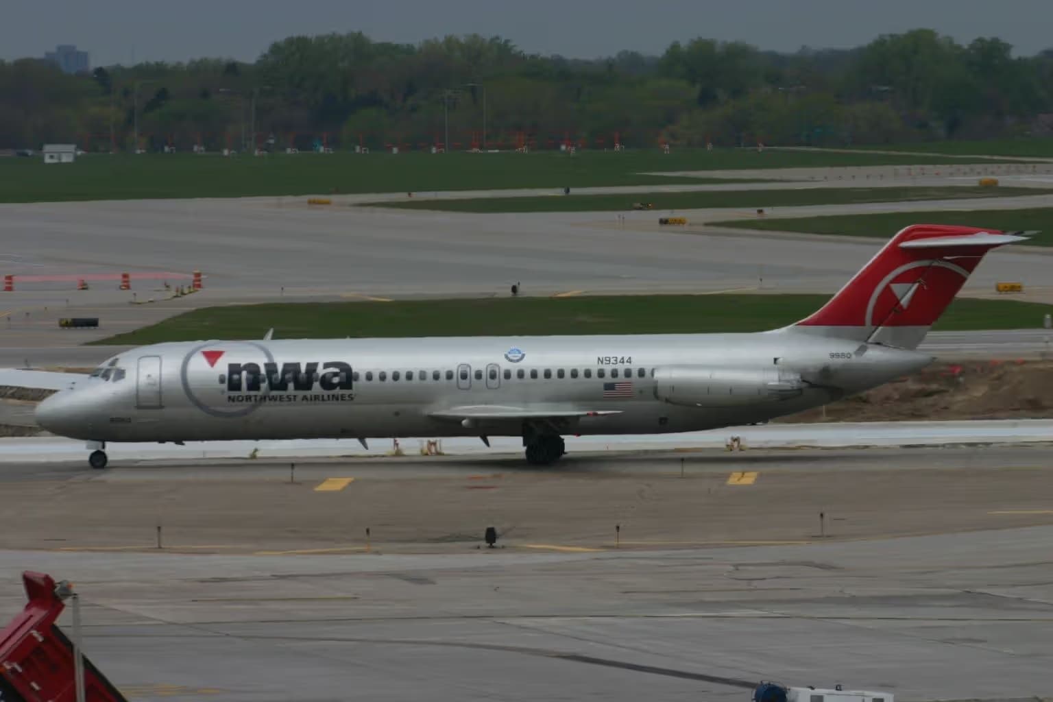 N9344 — Douglas