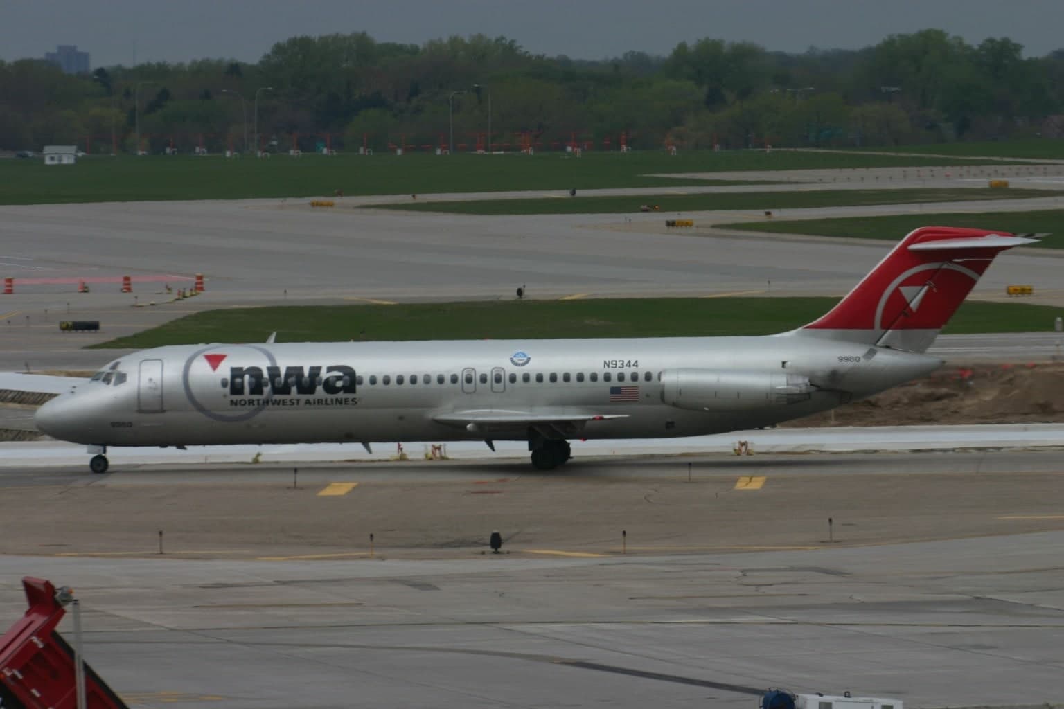 N9344 — Douglas
