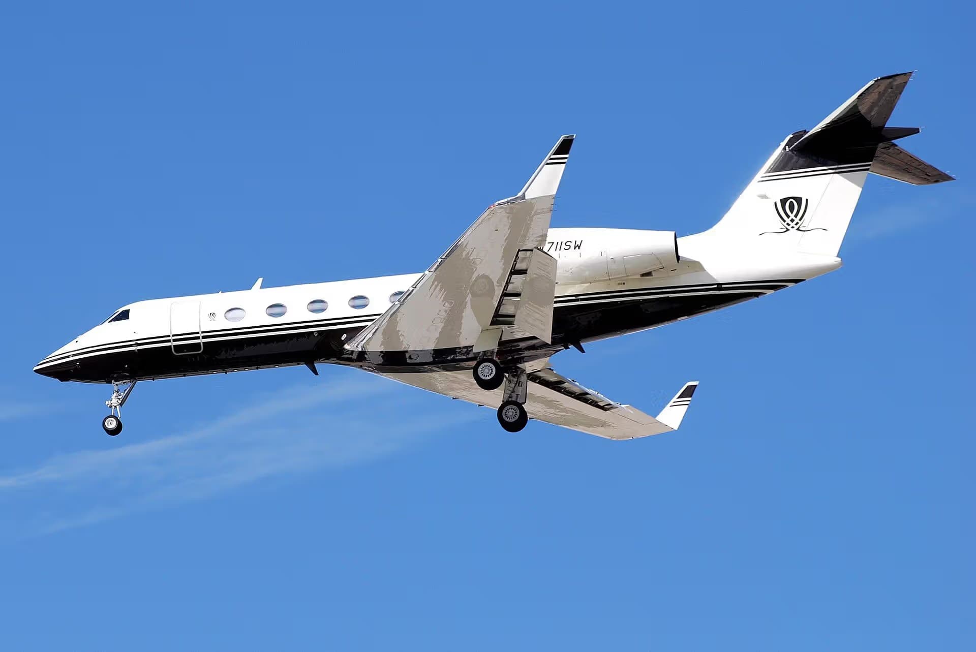N711SW — Business jet