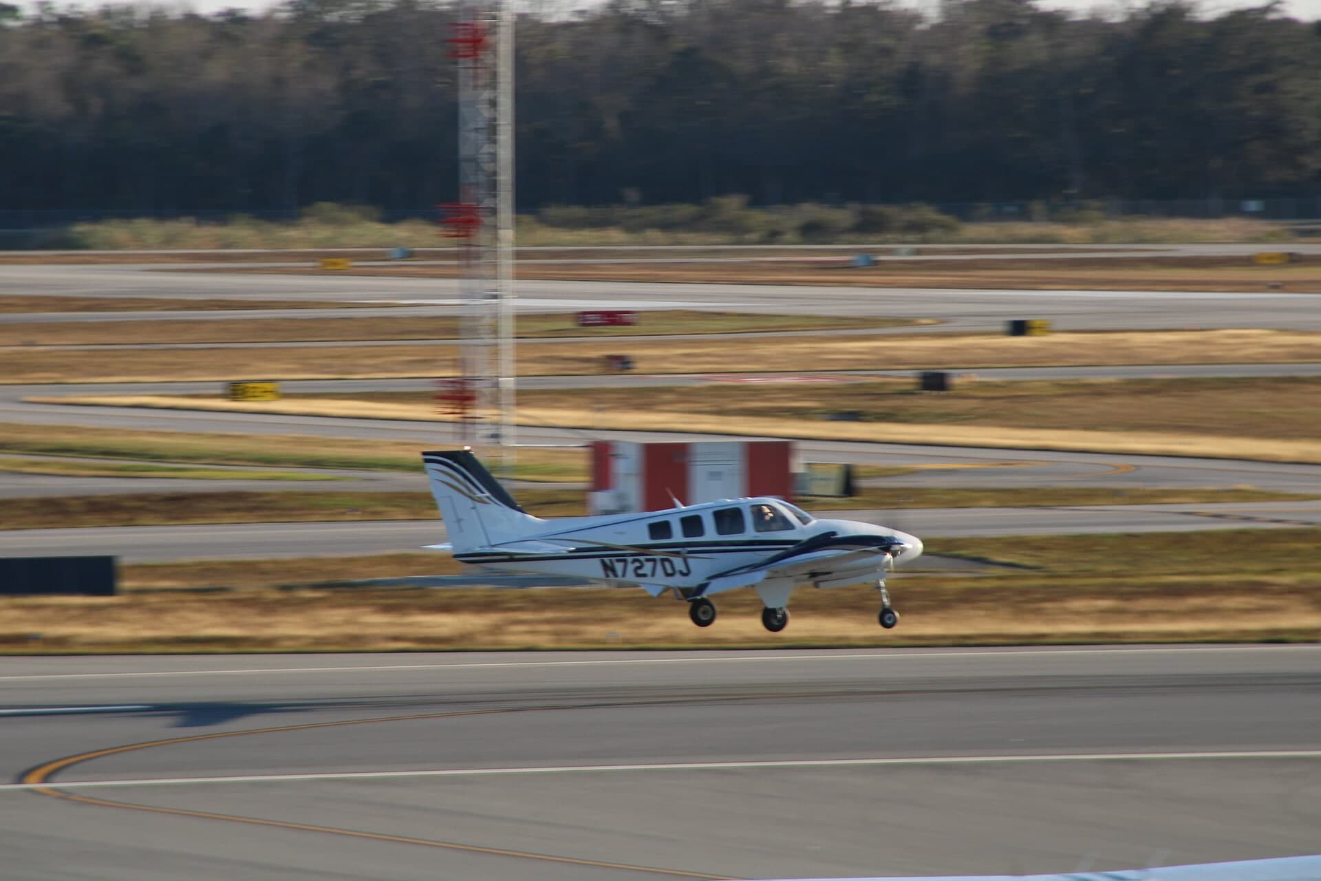 N727DJ — Twin-engine aircraft