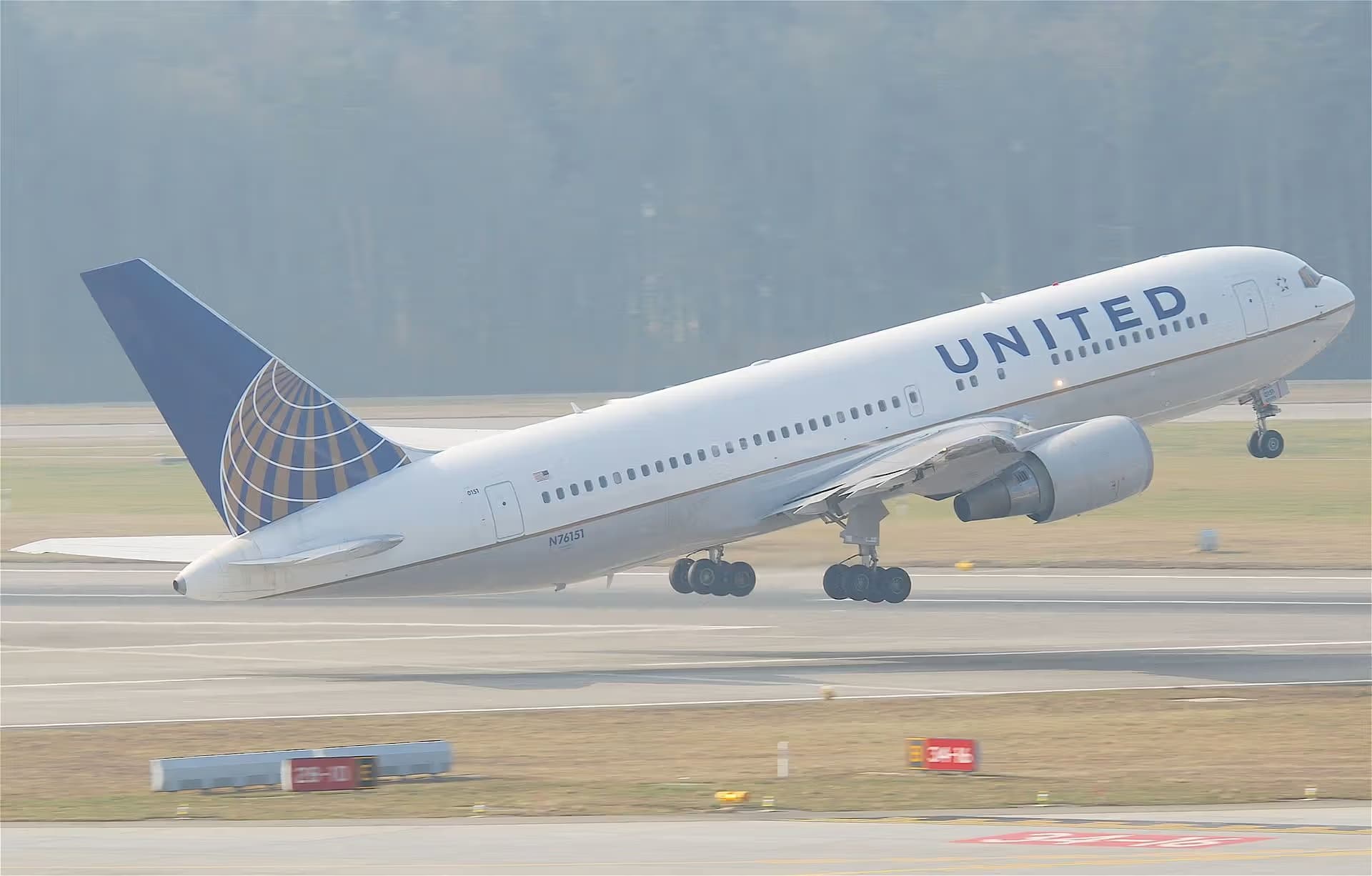 N76151 — Boeing