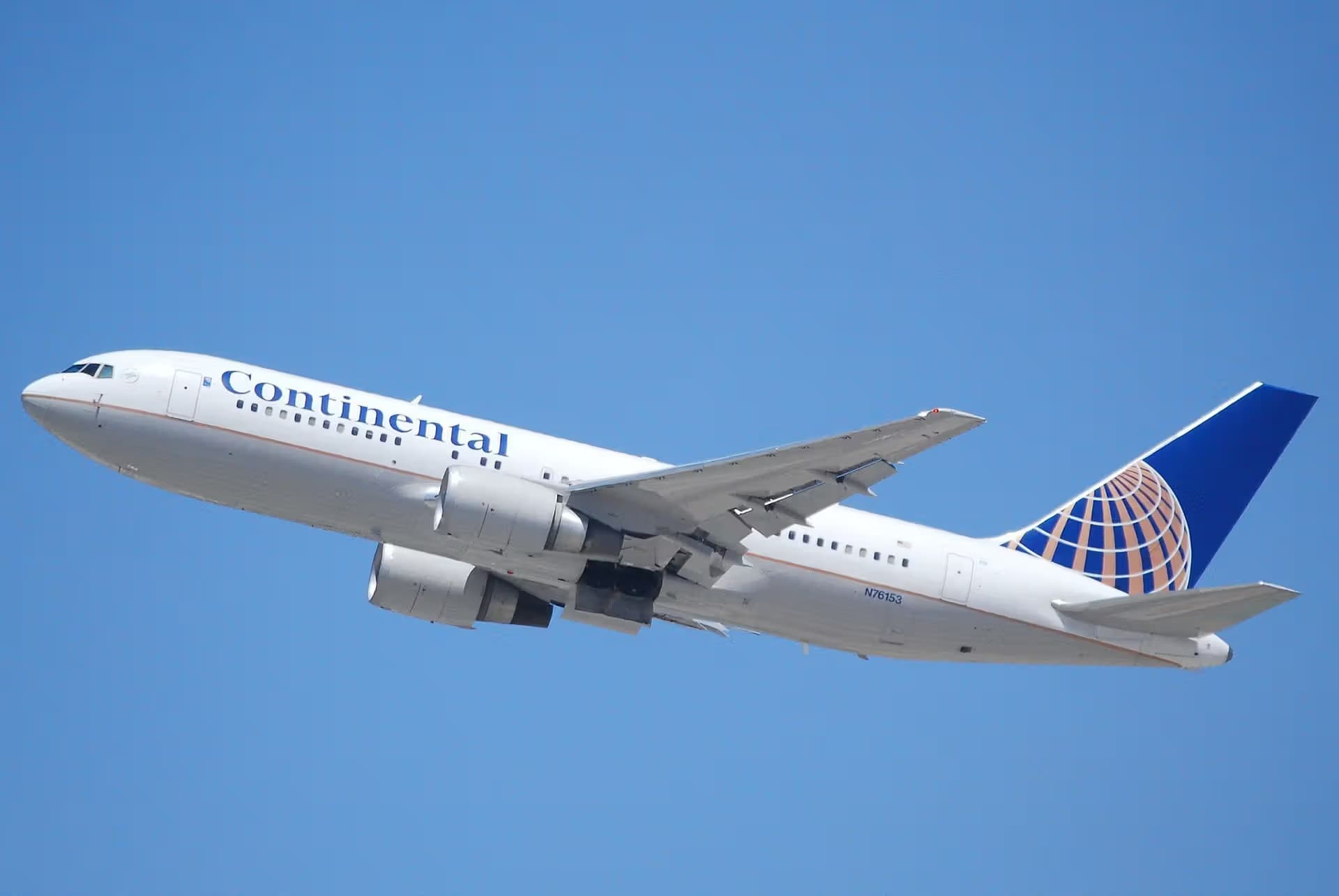 N76153 — Boeing
