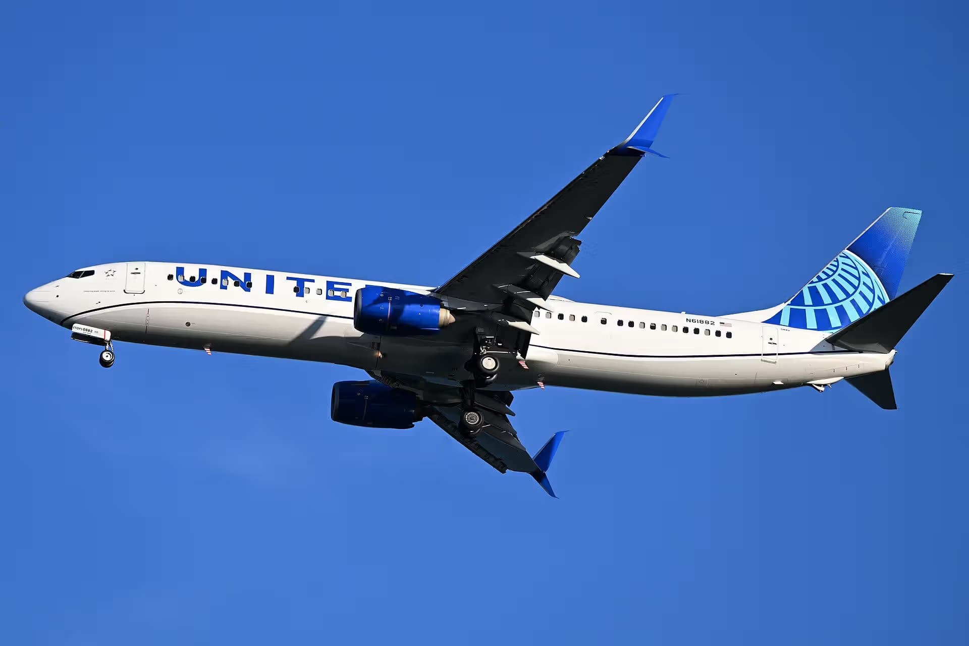 N61882 — Boeing