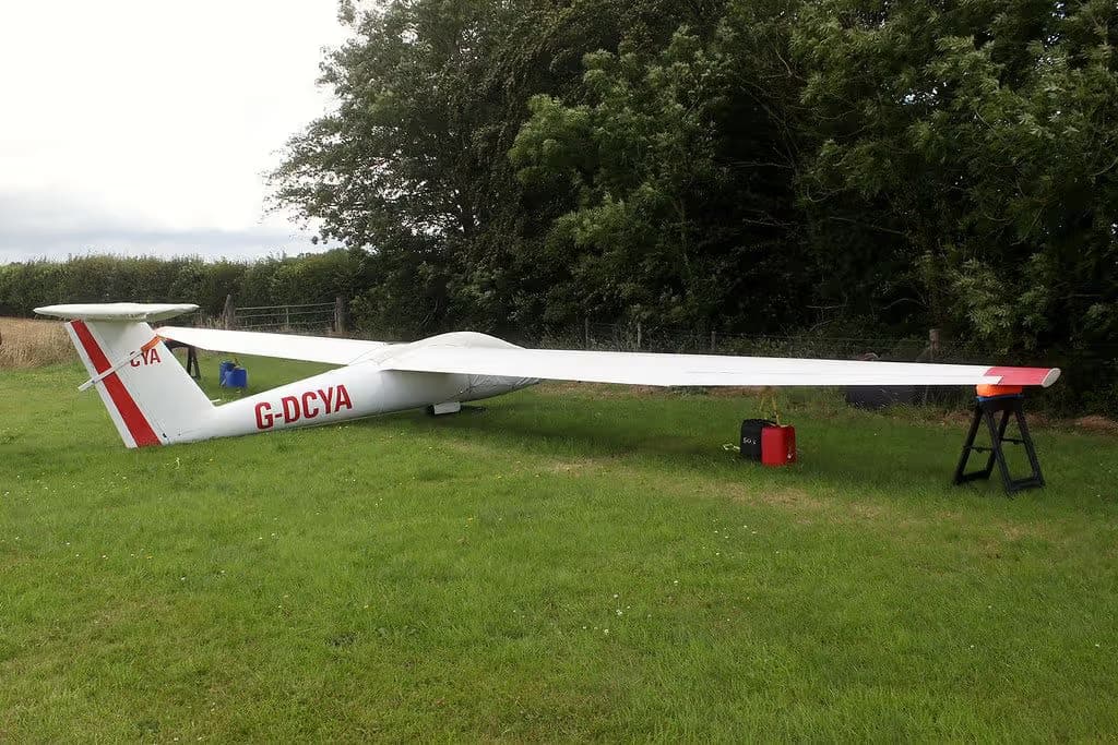 G-DCYA — Glider