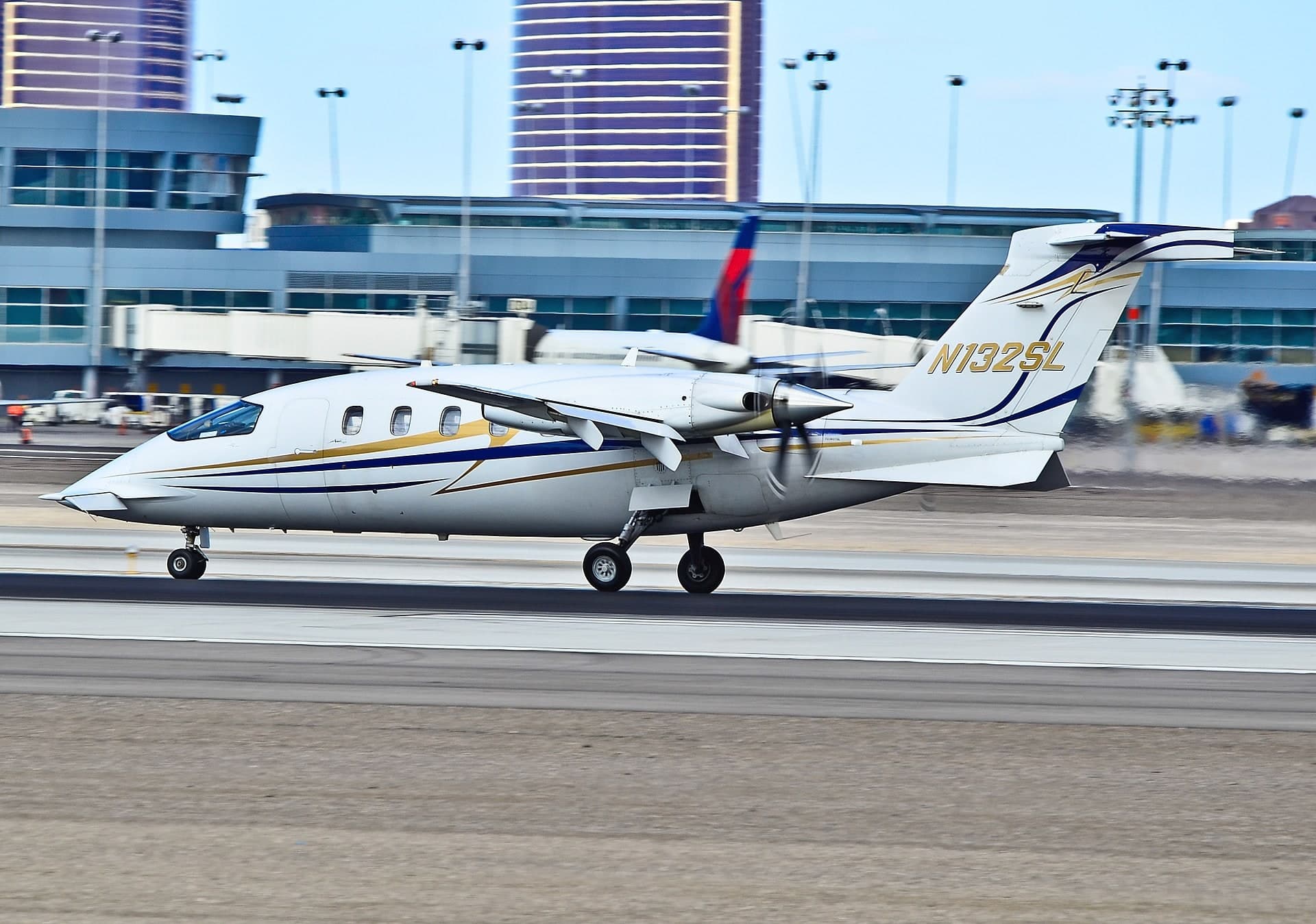 N132SL — Aircraft