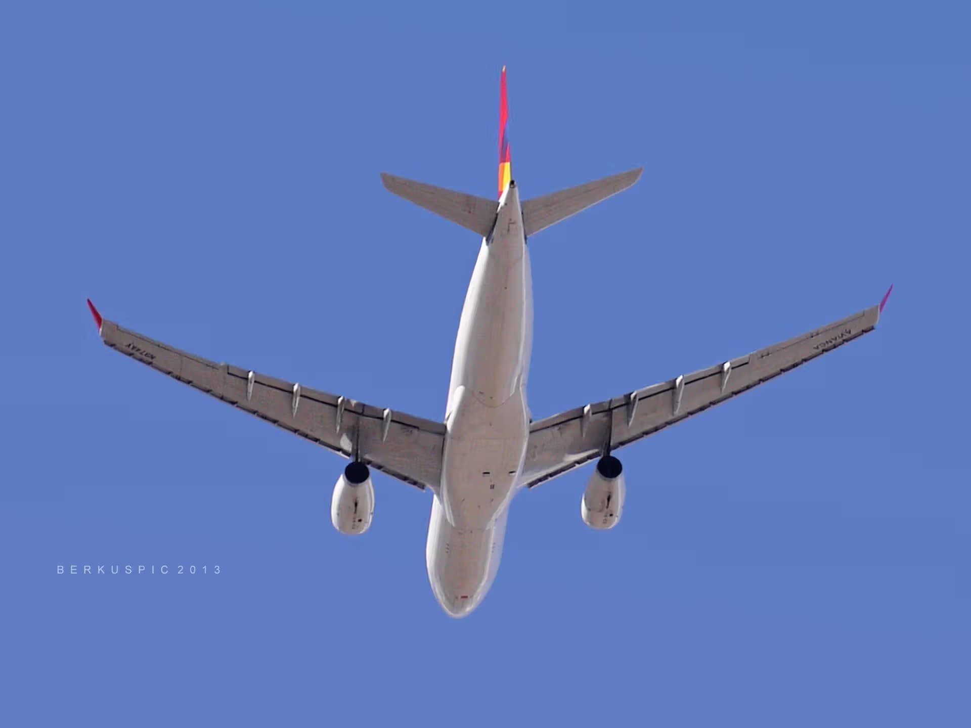 N974AV — Aircraft