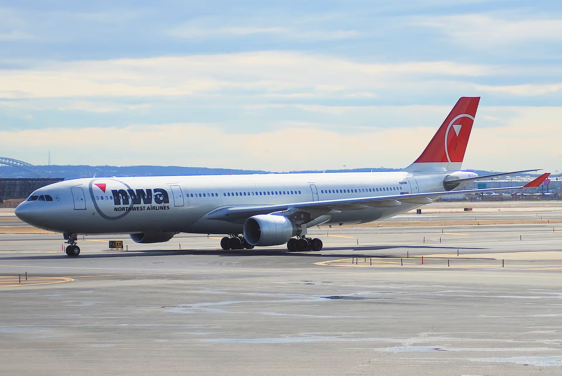 N811NW — Airbus