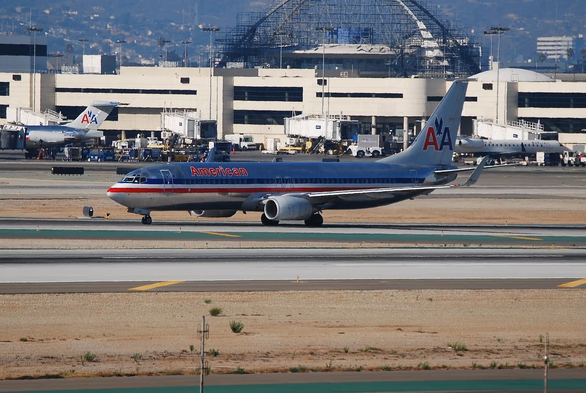 N958AN — Twin-engine aircraft