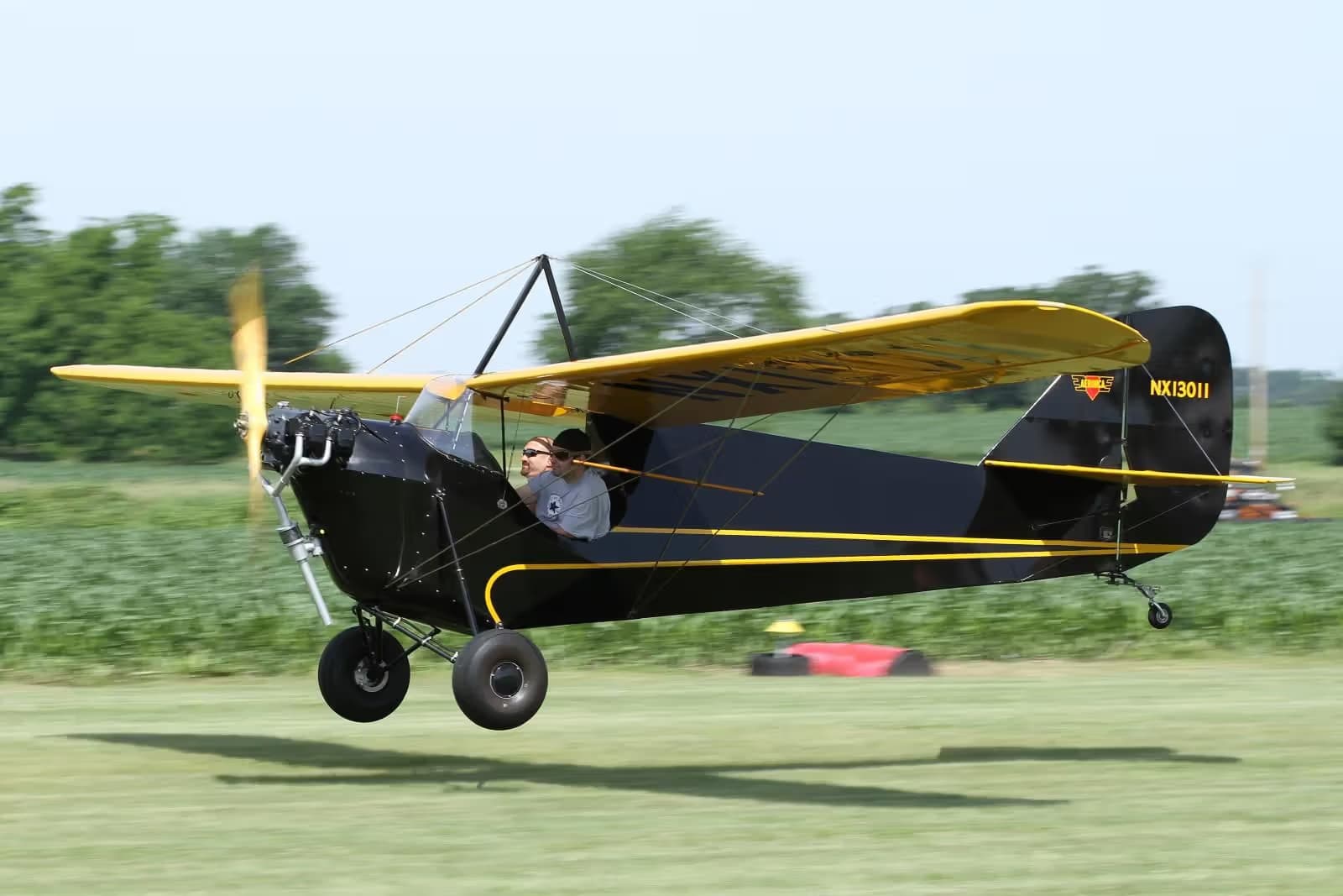 N13011 — Single-engine aircraft
