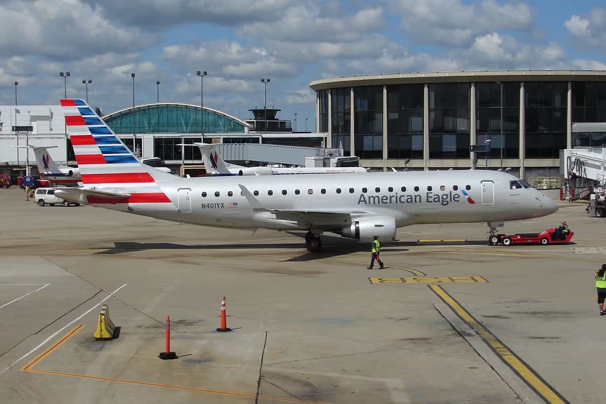 N401YX — Embraer
