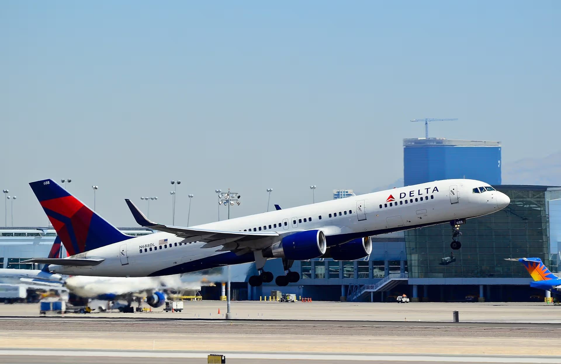 N688DL — Boeing