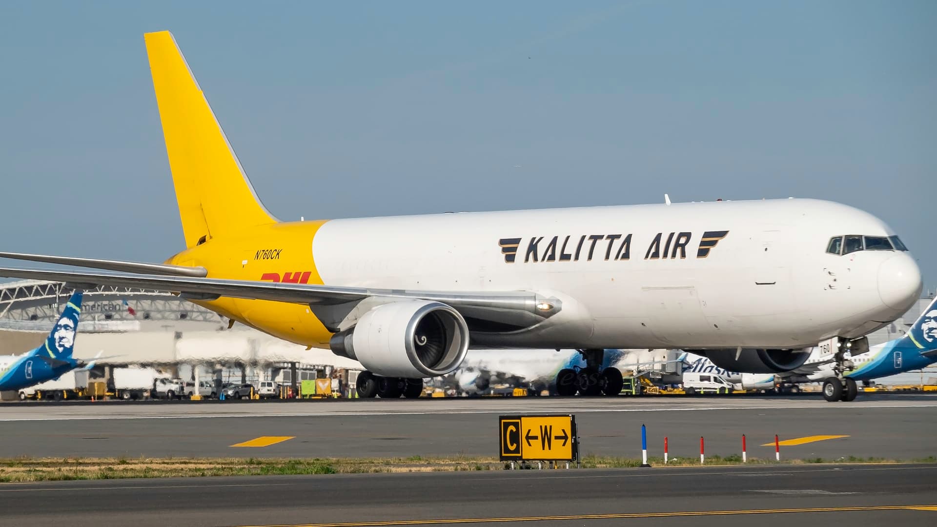 N760CK — Twin-engine aircraft