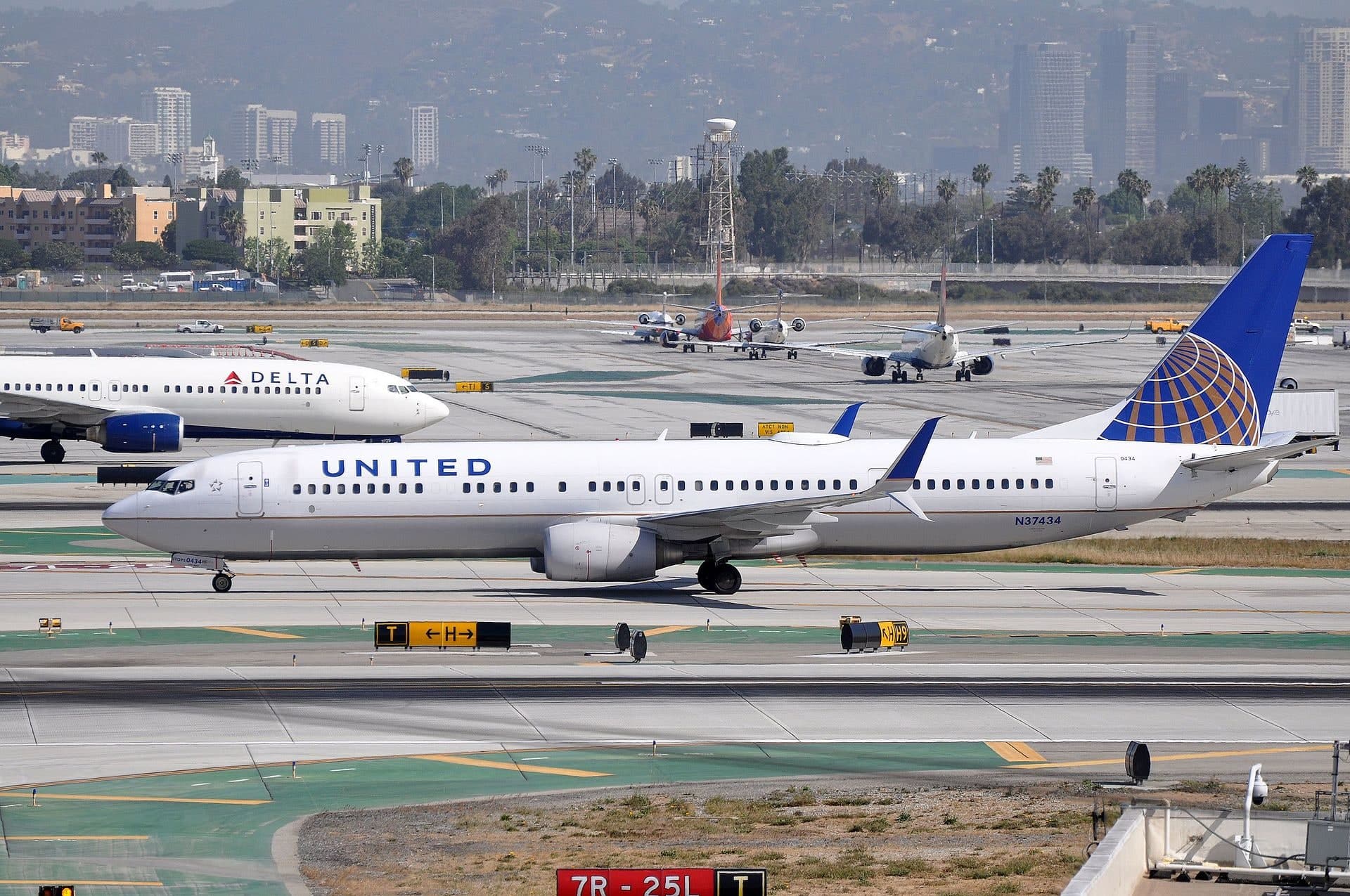 N37434 — Boeing