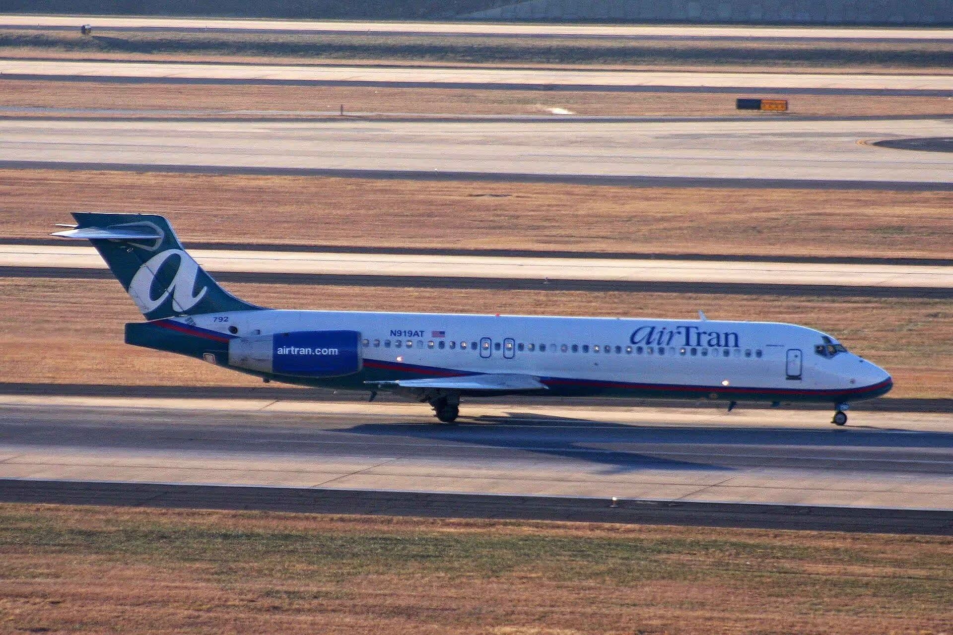 N919AT — Boeing
