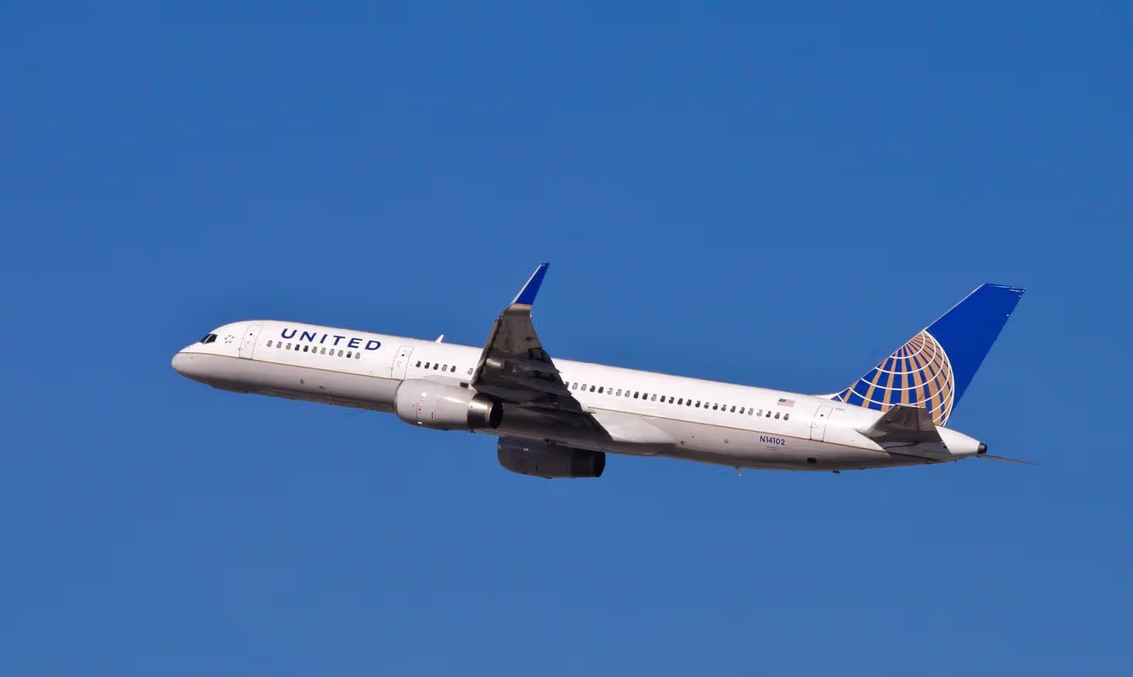 N14102 — Twin-engine aircraft