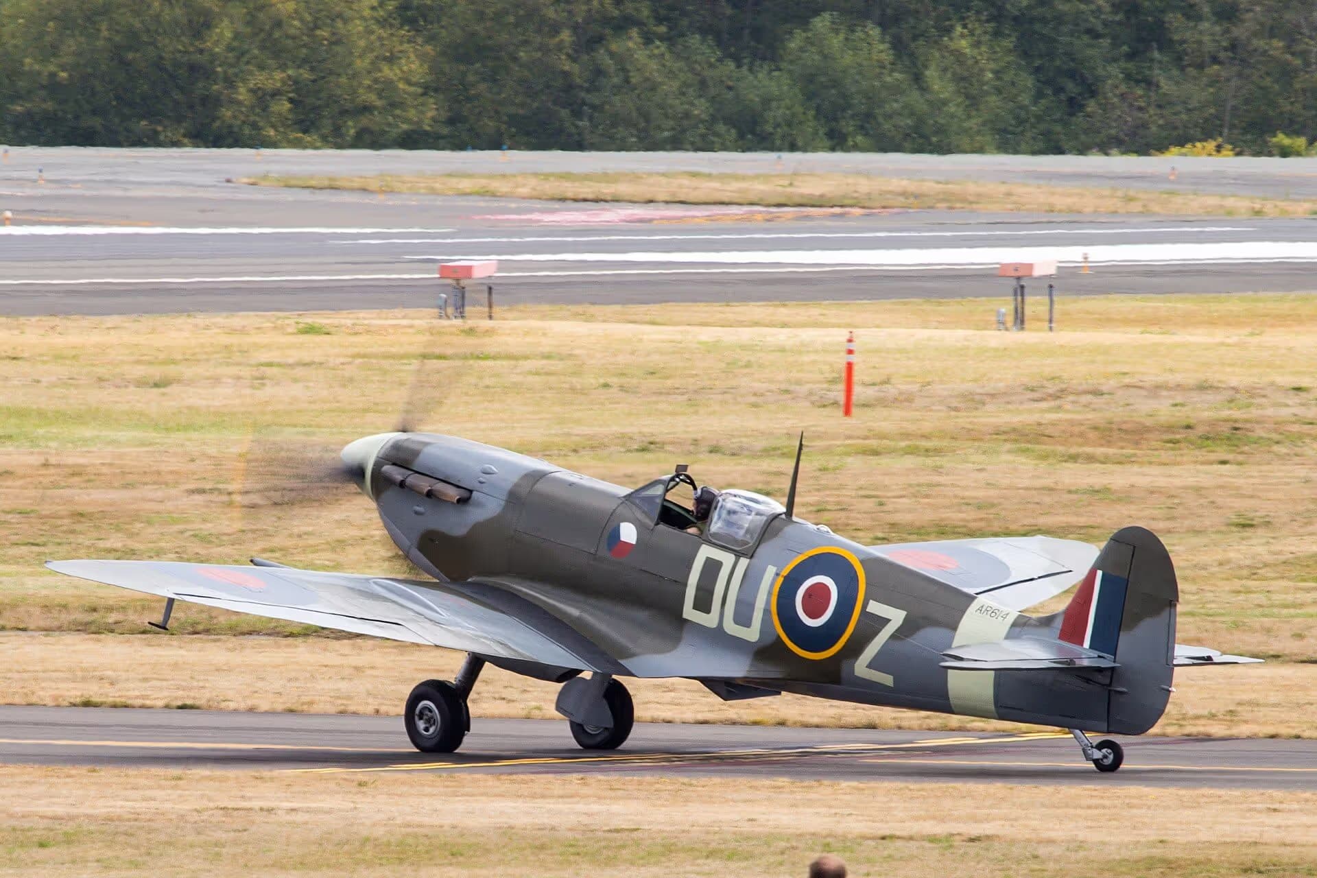 Unidentified — Aircraft
