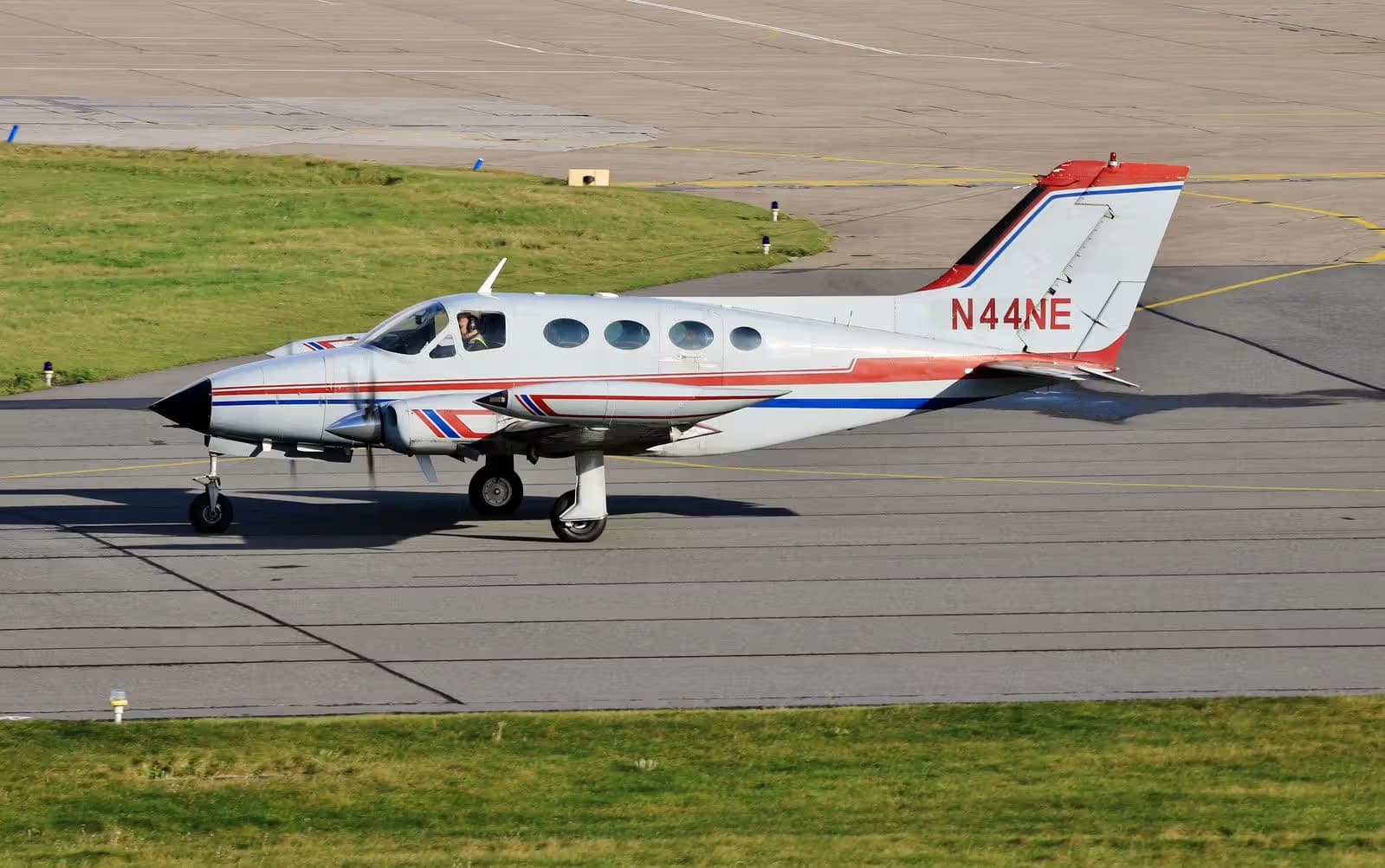 N44NE — Cessna