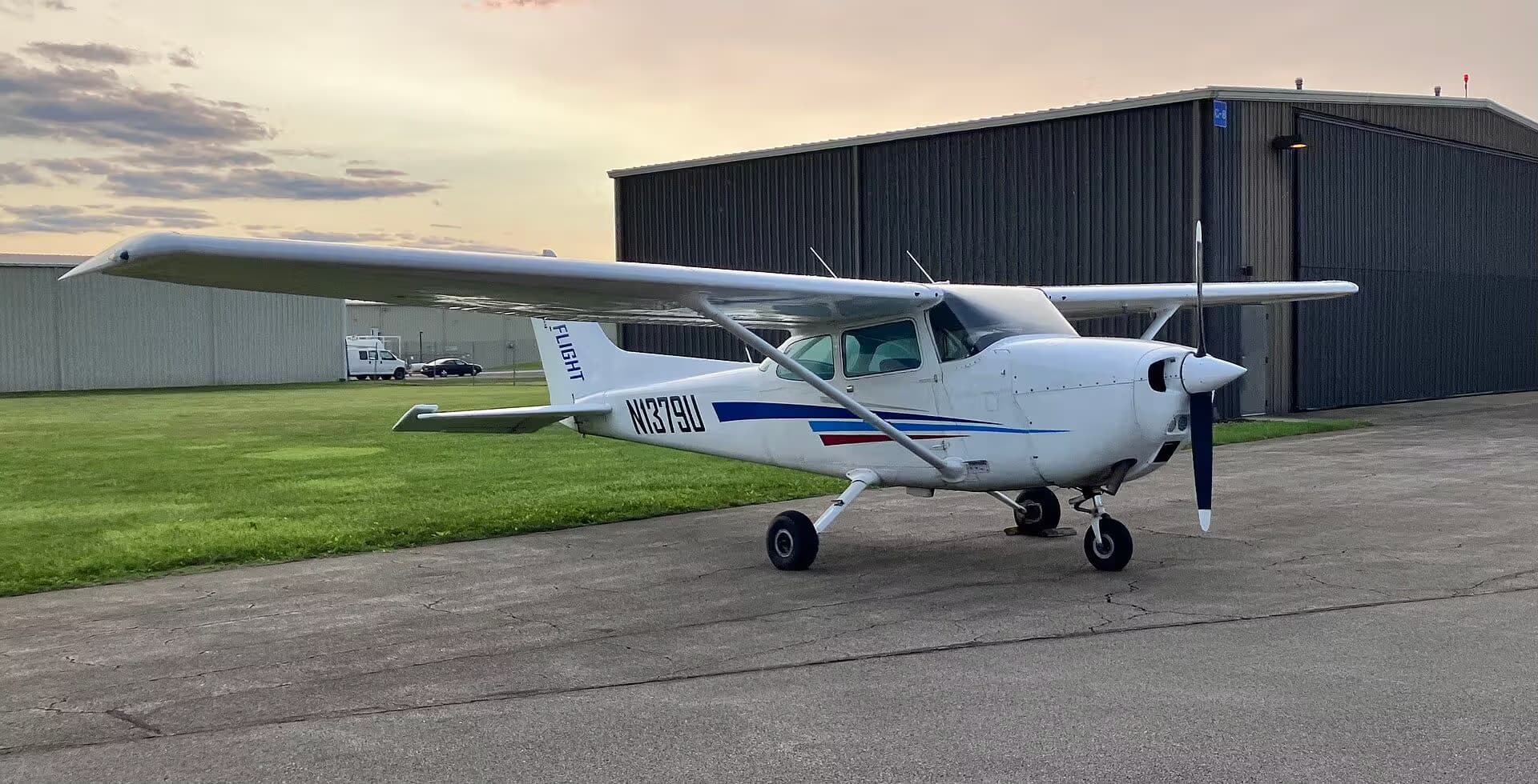 N1379U — Cessna