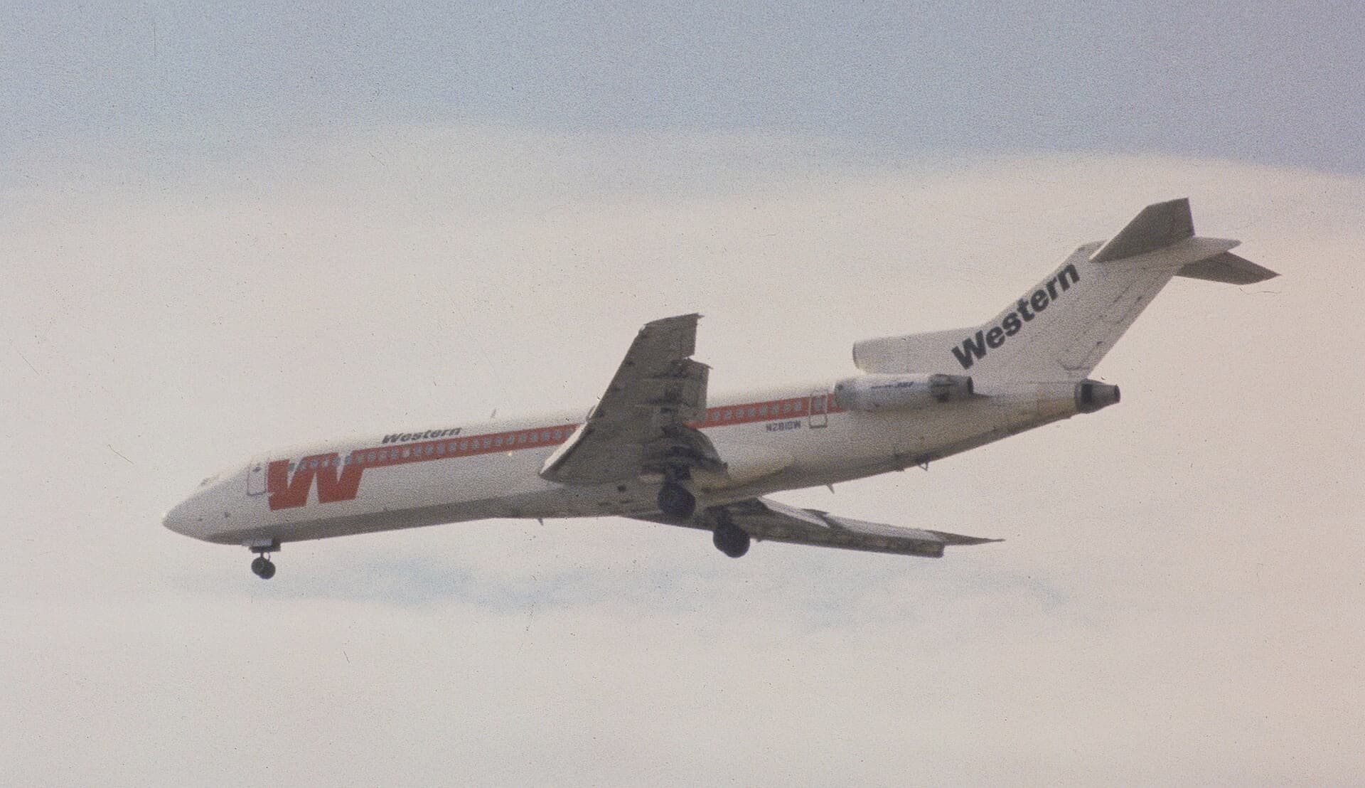 N2810W — Aircraft