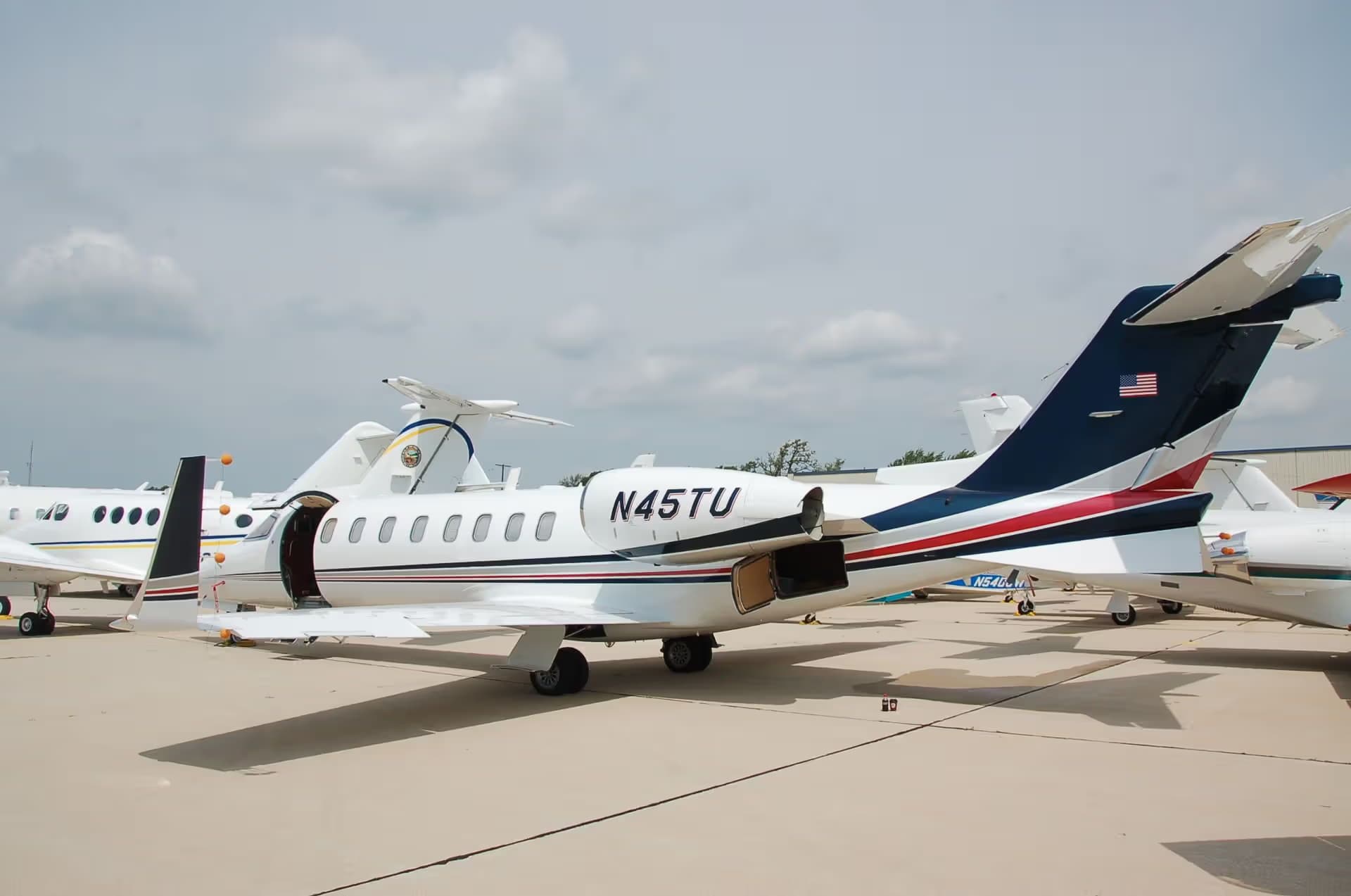 N45TU — Business jet