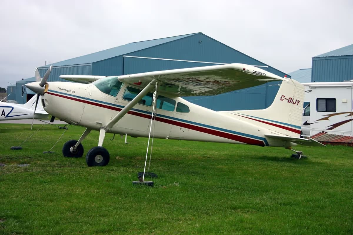 C-GIJY — Cessna