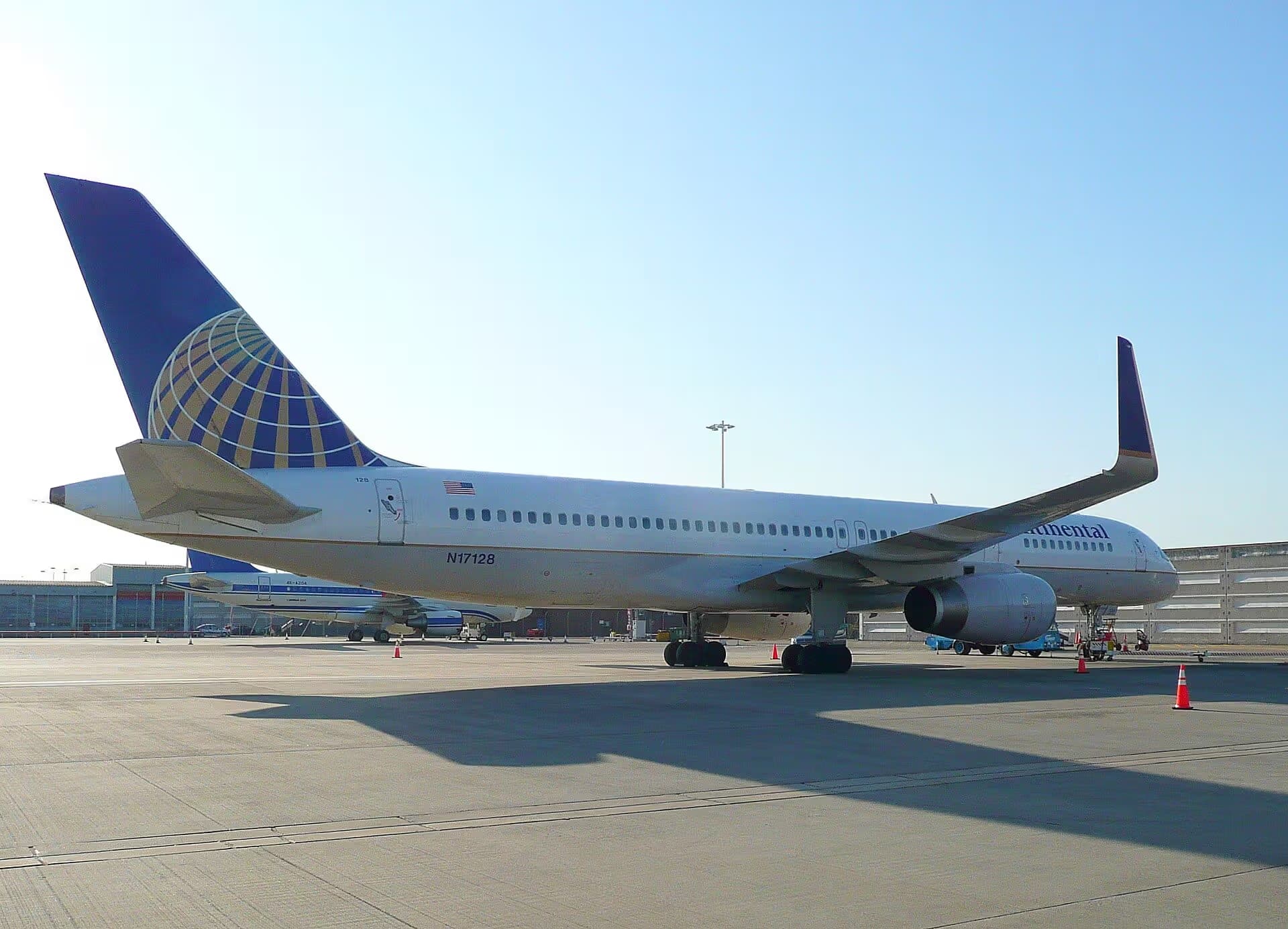 N17128 — Boeing