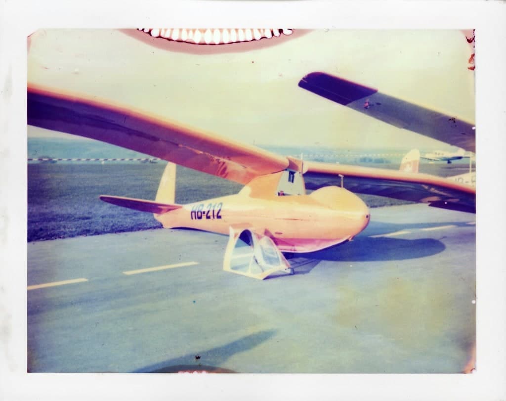HB-212 — Glider