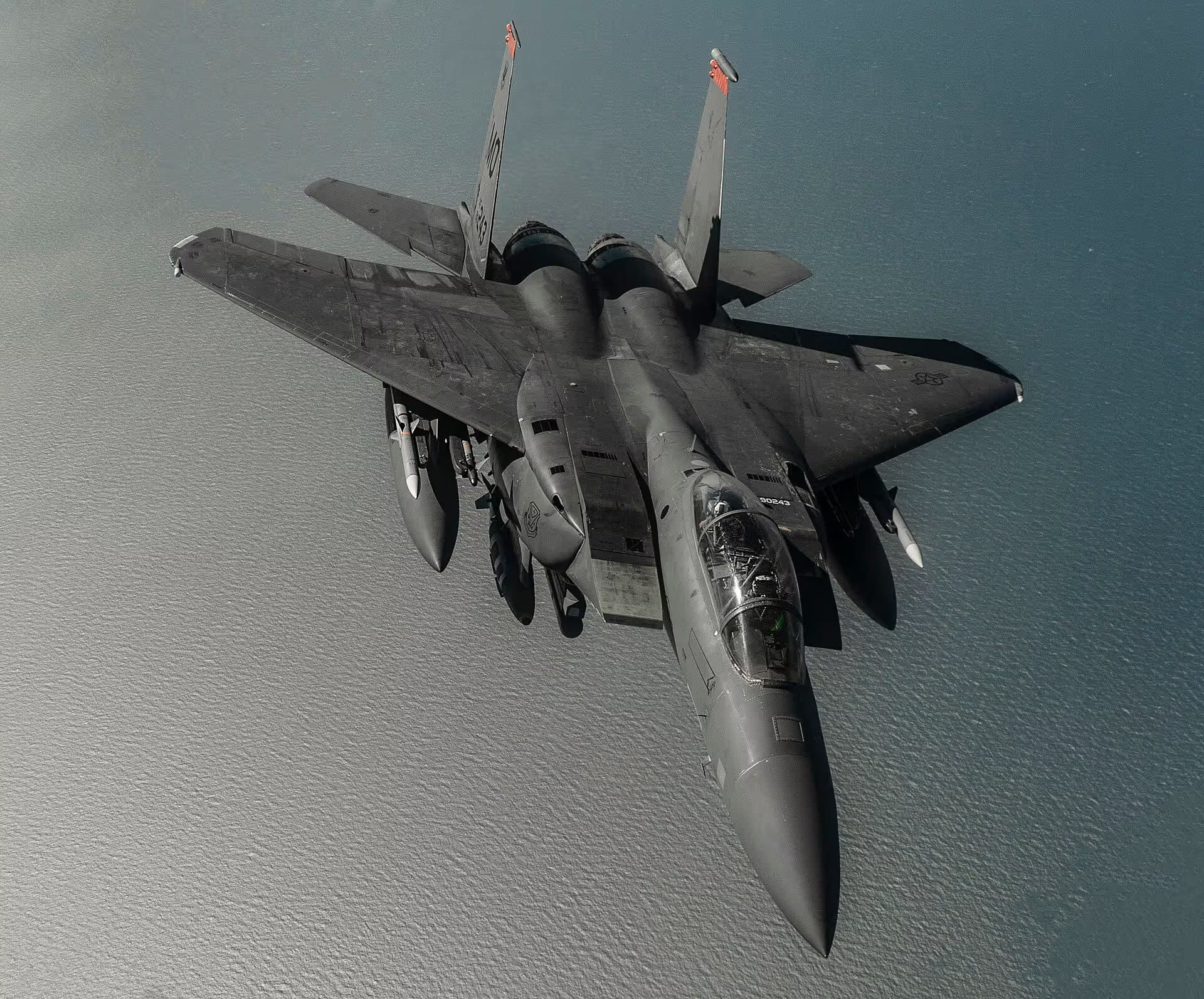 Unidentified — Twin-engine aircraft