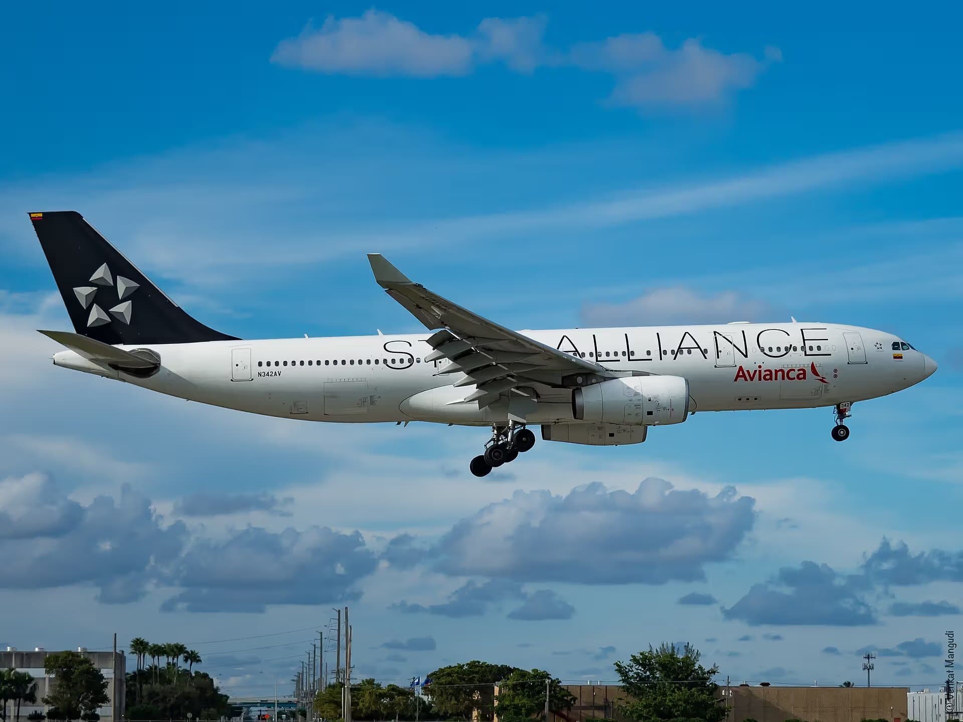 N342AV — Airbus