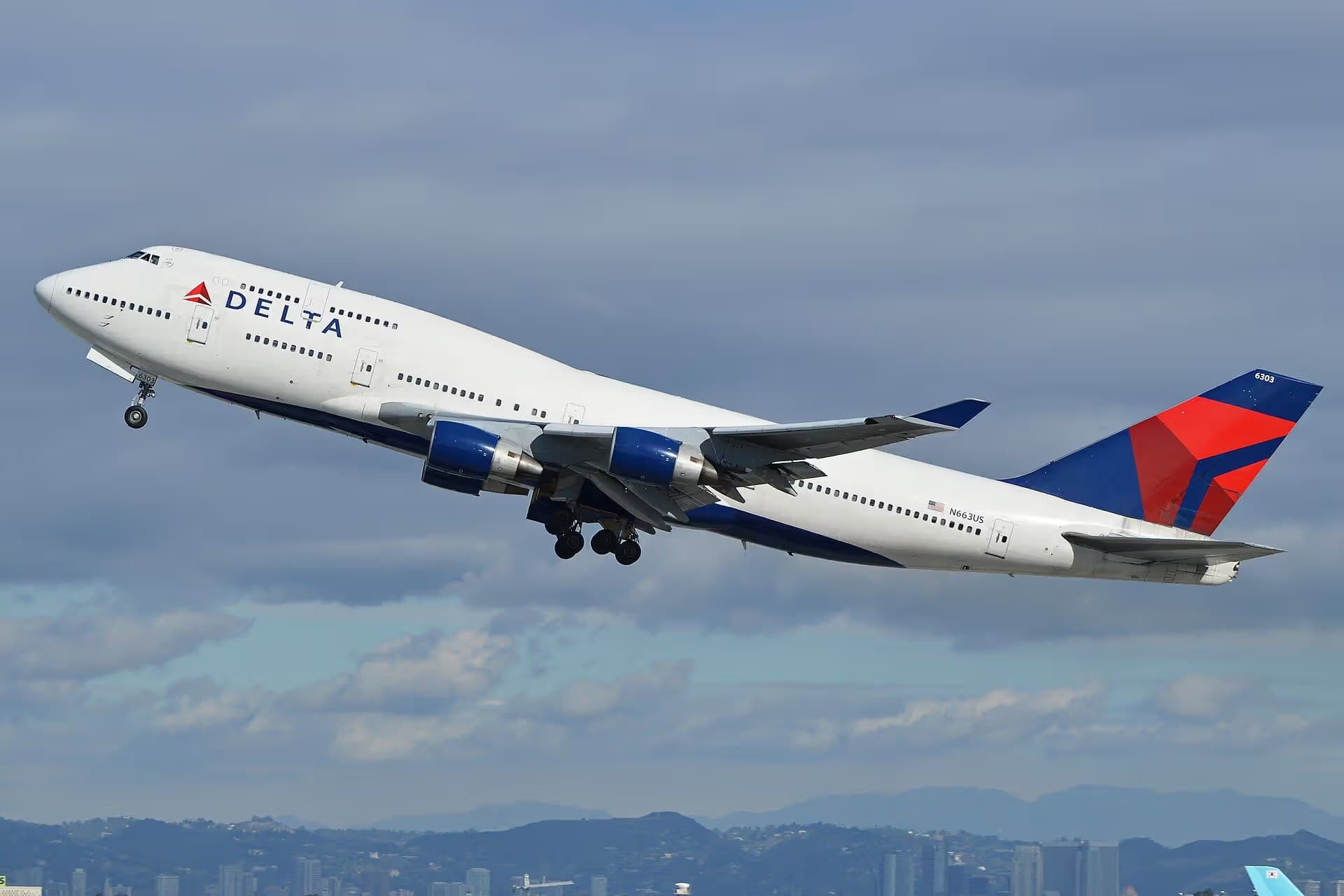 N663US — Boeing