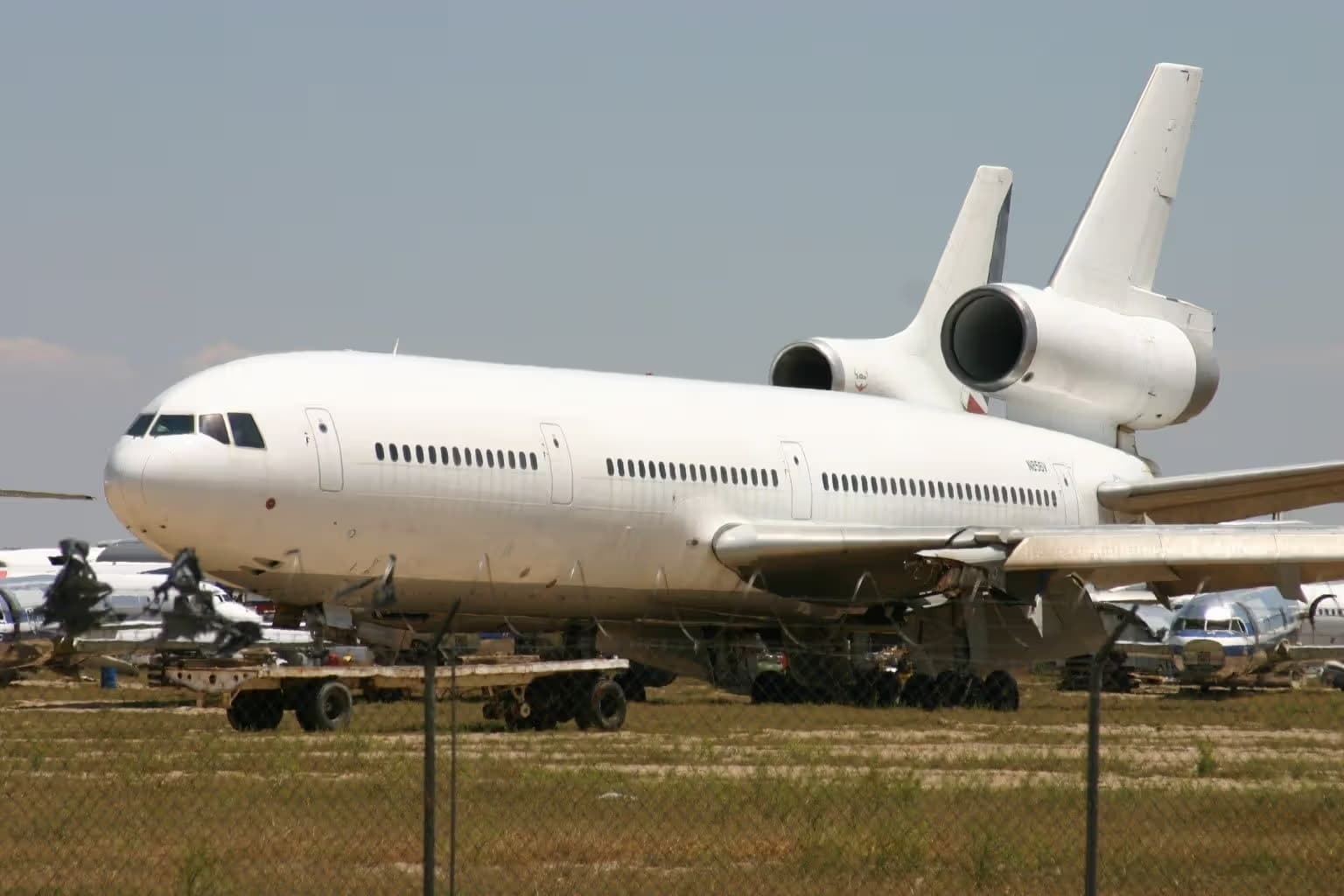 N856V — Douglas