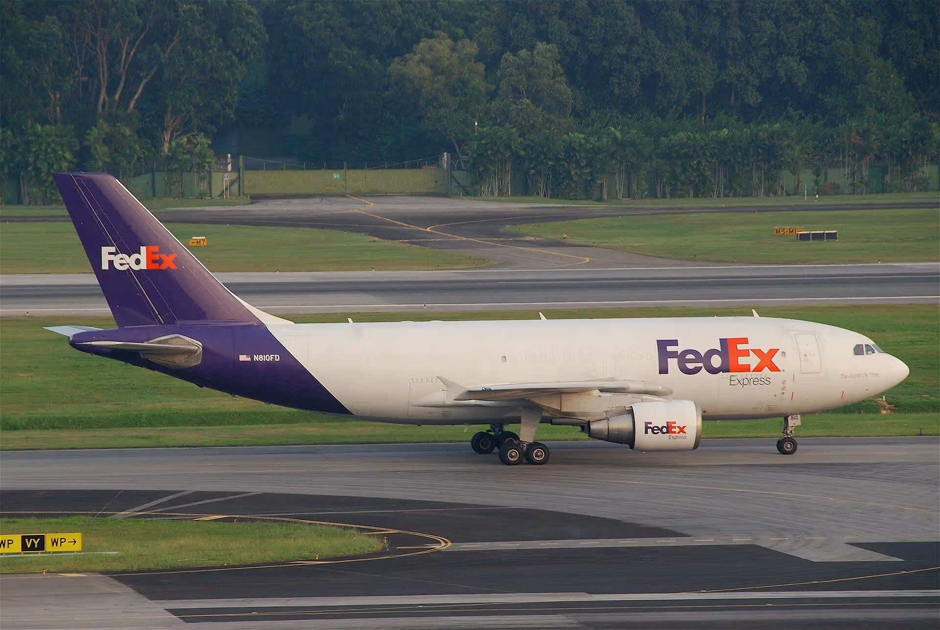 N810FD — Twin-engine aircraft