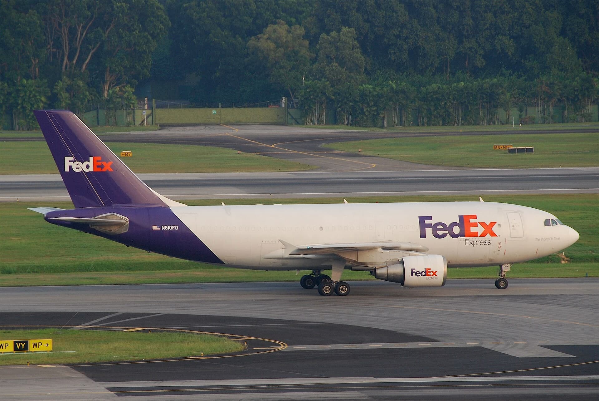 N810FD — Twin-engine aircraft