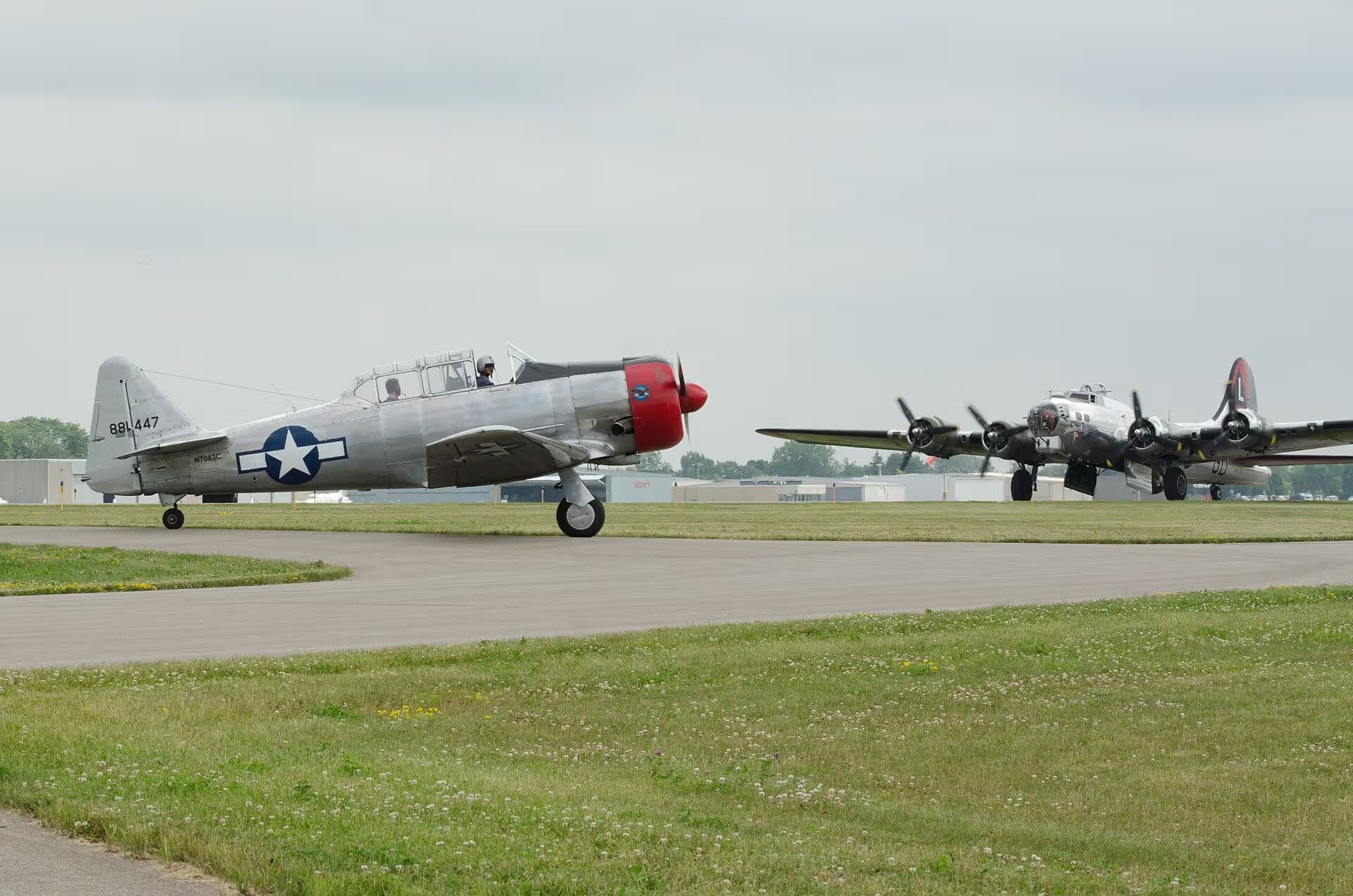 N7083C — Warbird