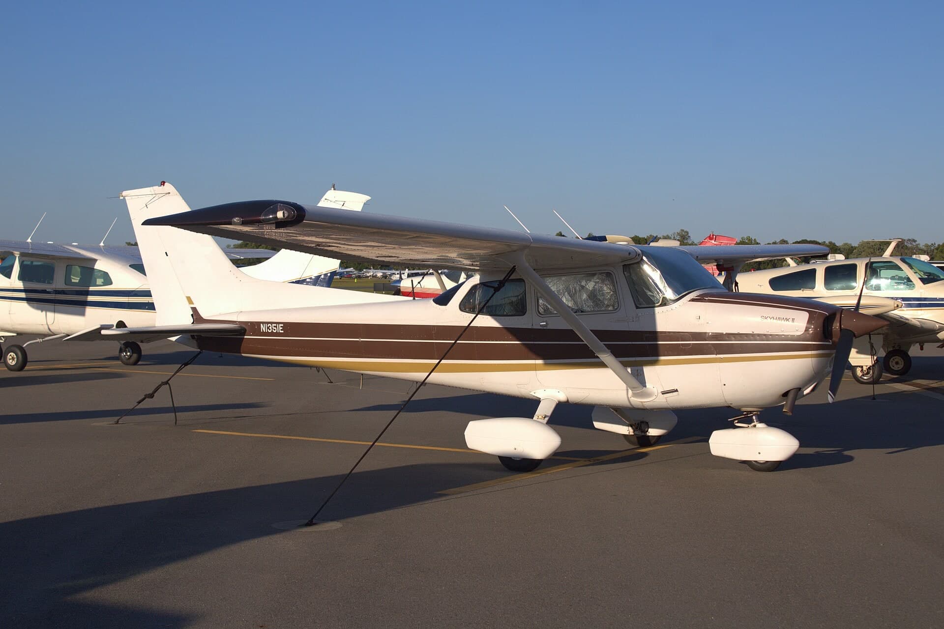N1351E — Cessna