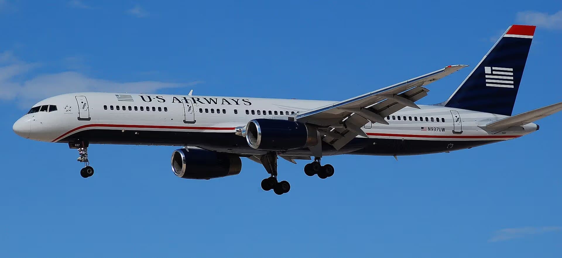 N937UW — Twin-engine aircraft