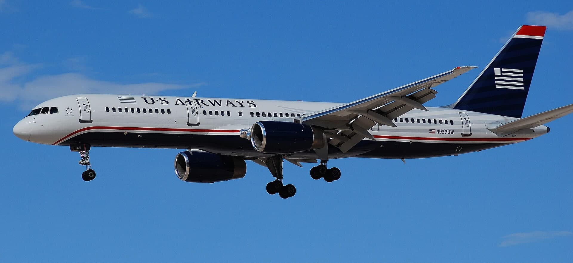 N937UW — Twin-engine aircraft