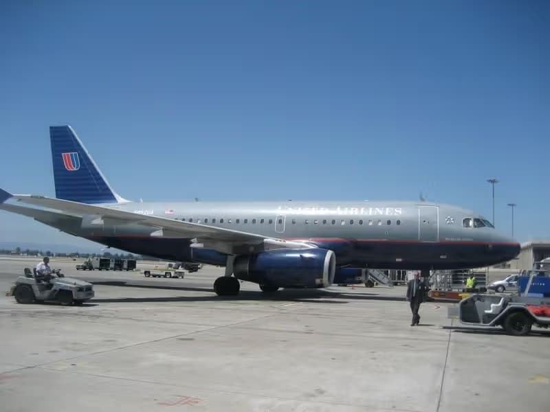 N852UA — Aircraft