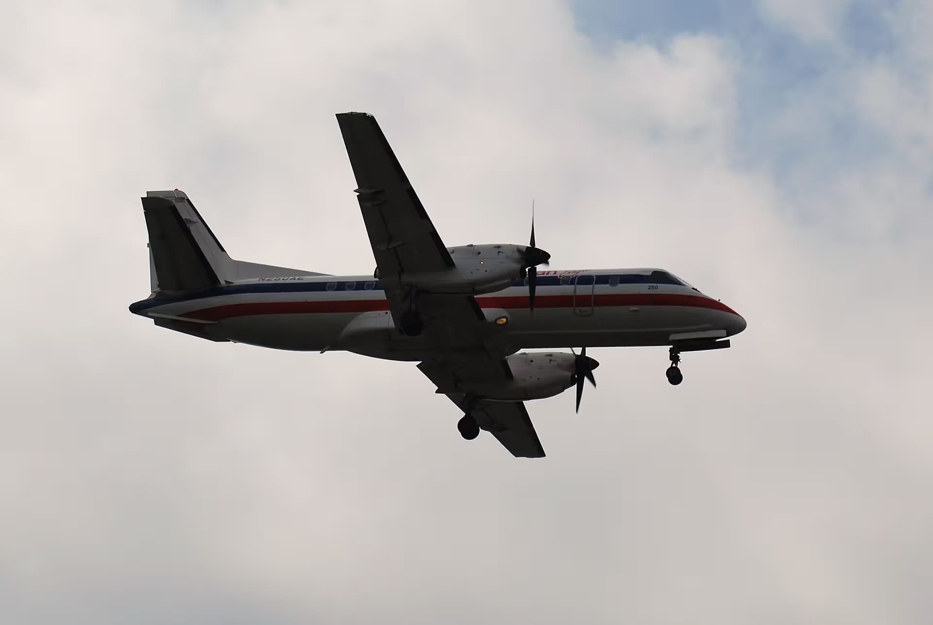 N250AE — Twin-engine aircraft