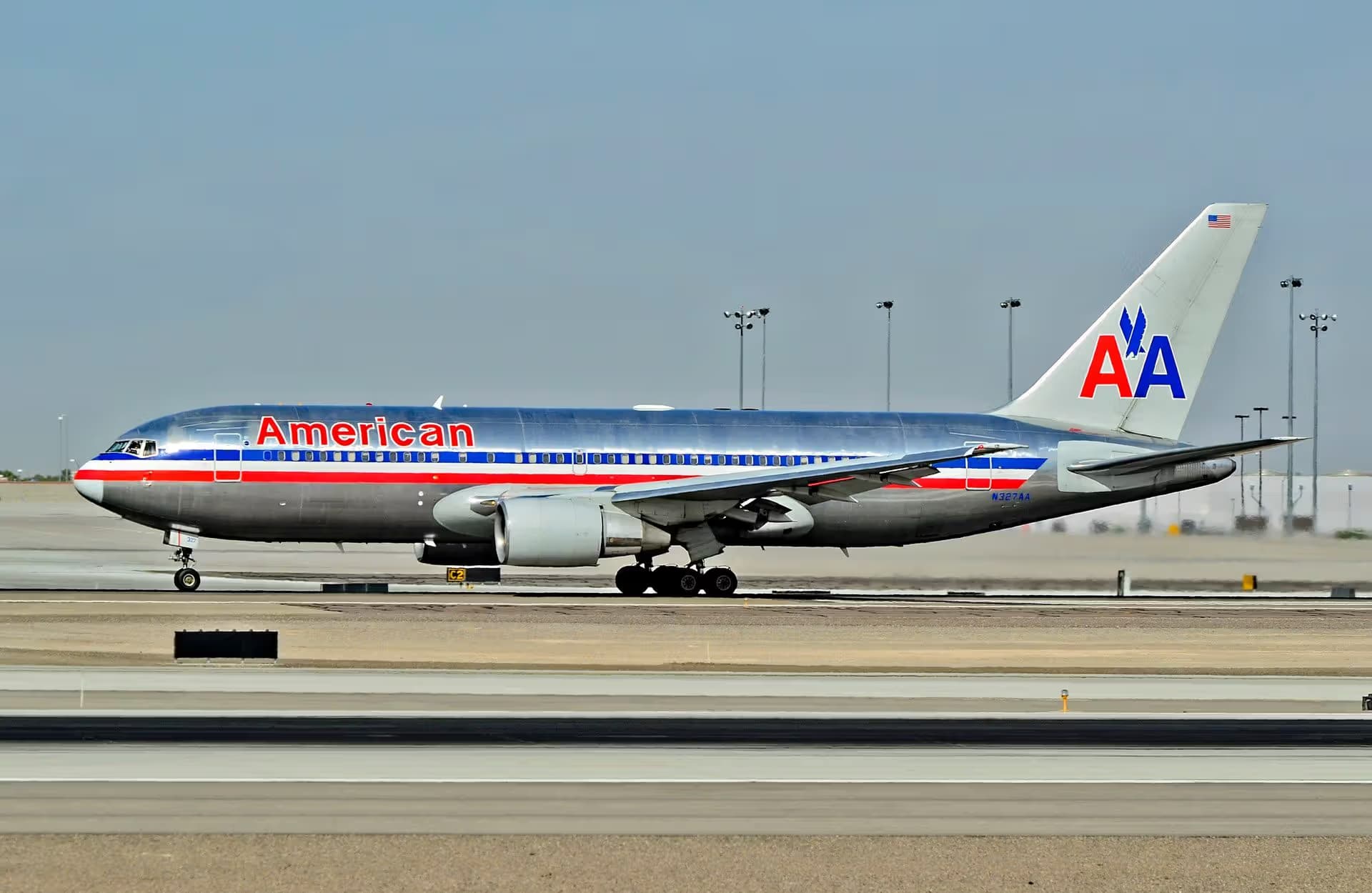N327AA — Boeing