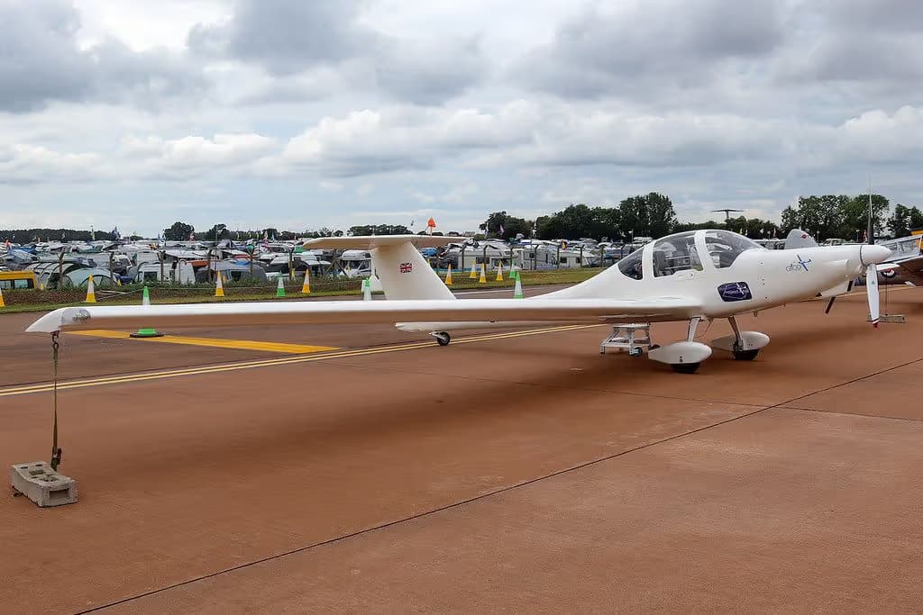 G-CMIM — Glider